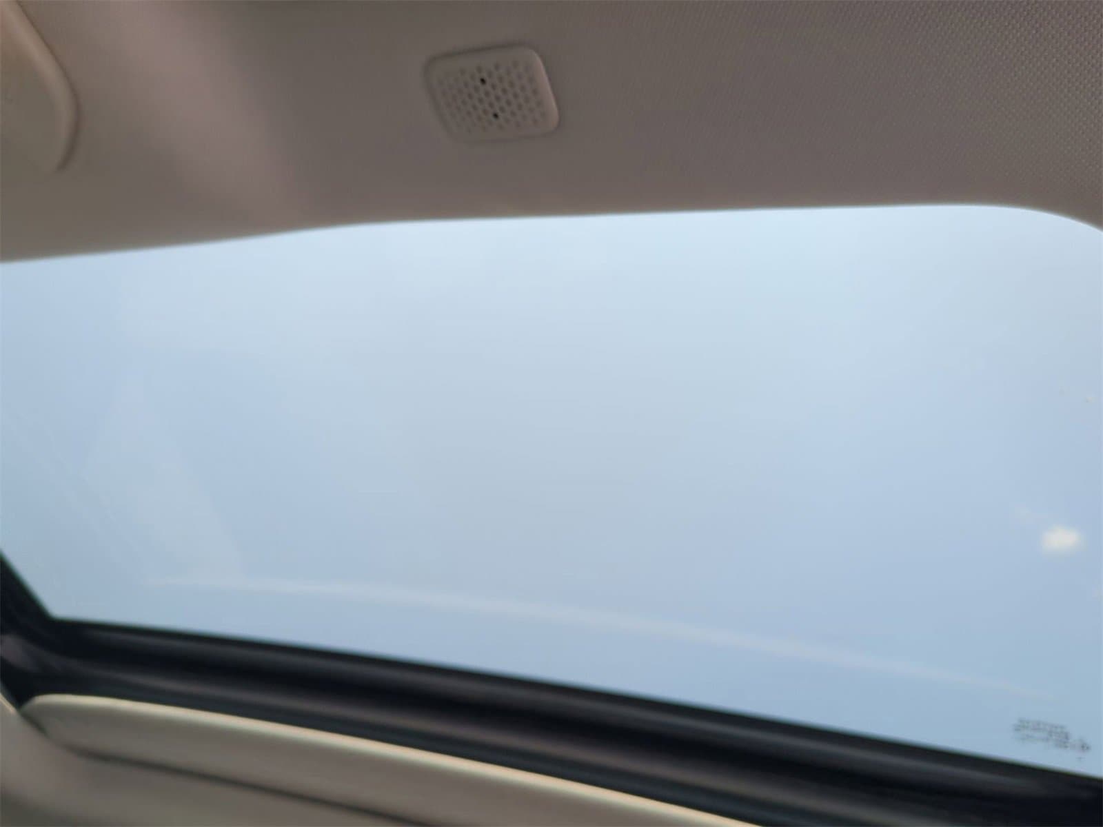 Thumbnail: 2020 Toyota Highlander - 19