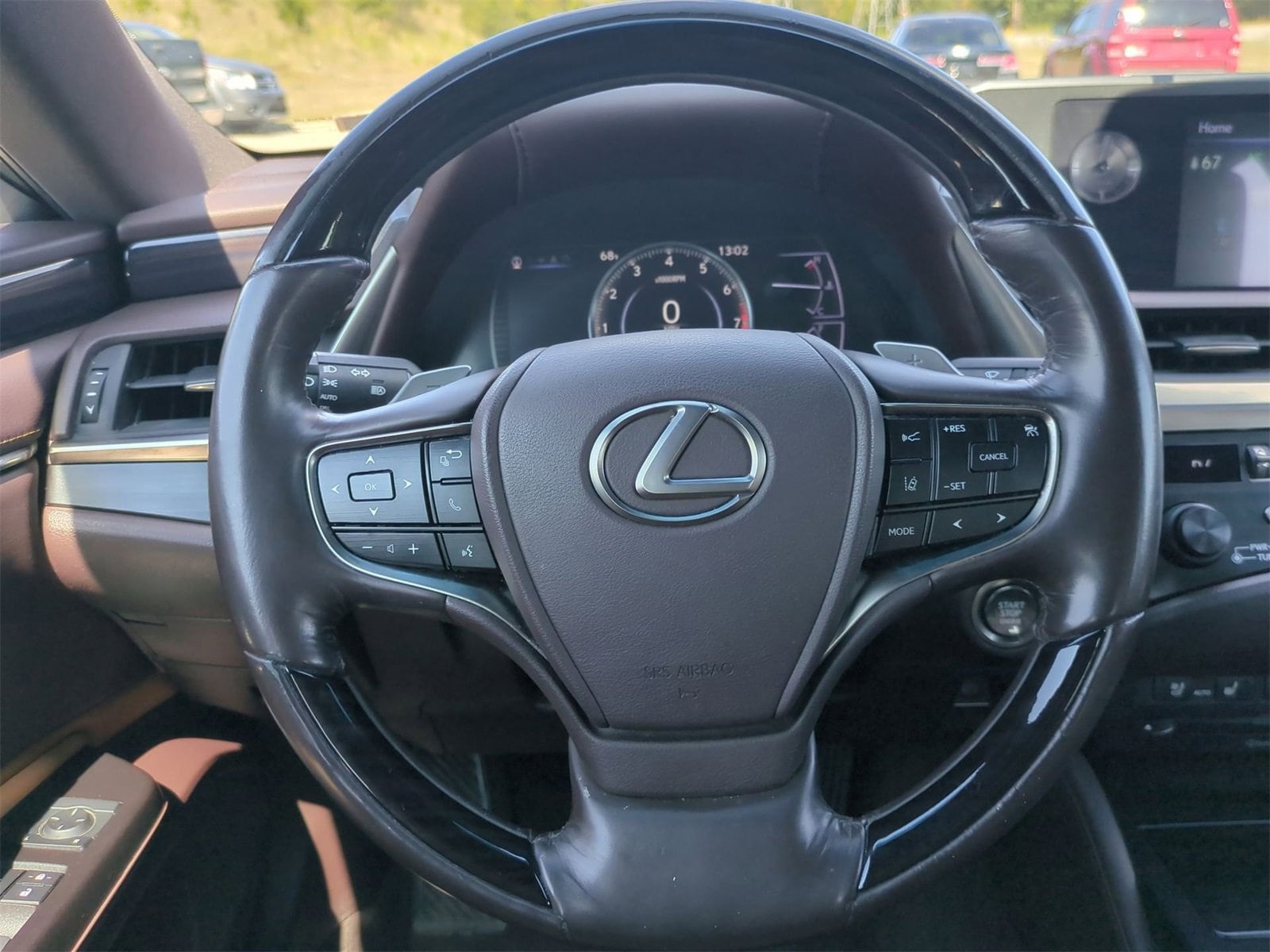 Thumbnail: 2019 Lexus ES - 23