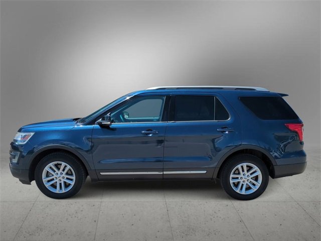 Thumbnail: 2017 Ford Explorer - 5