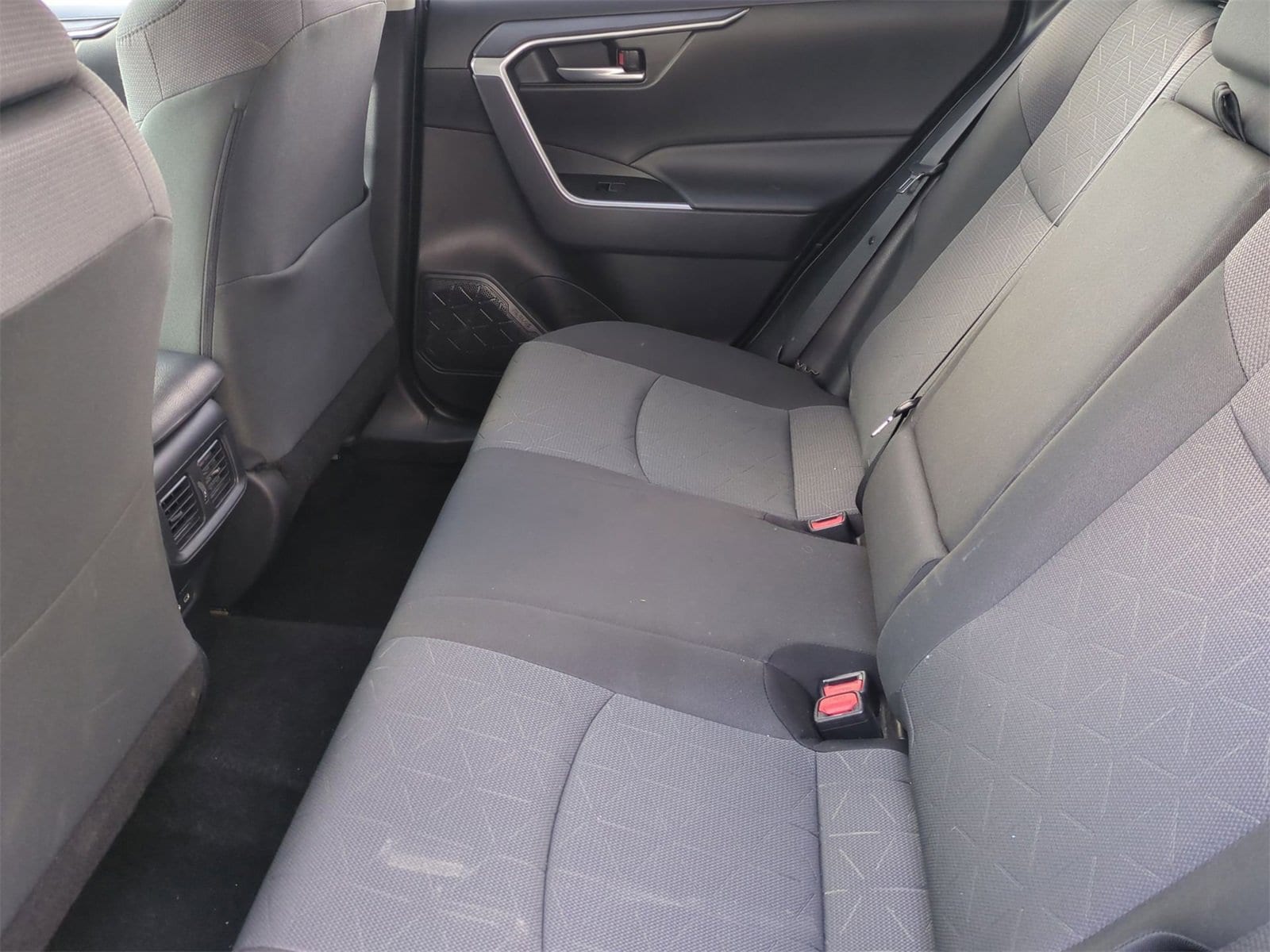 Thumbnail: 2025 Toyota RAV4 - 19