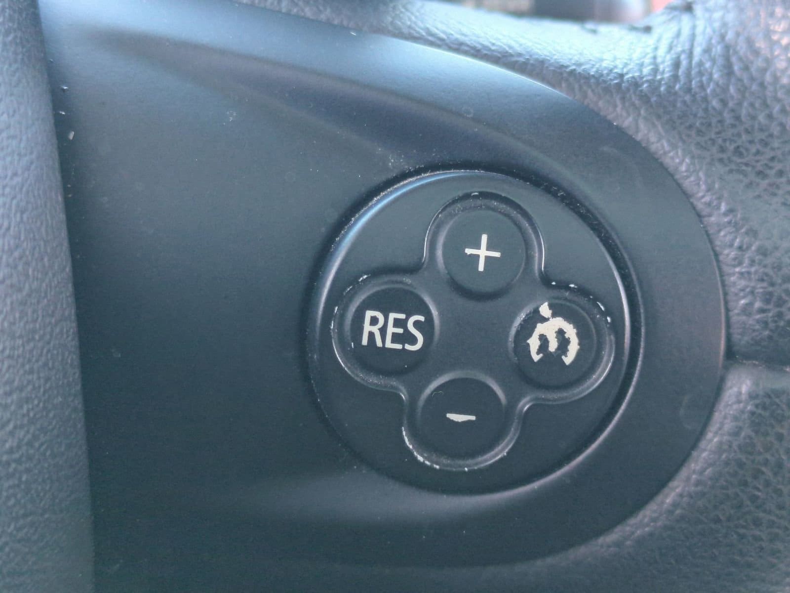 Thumbnail: 2014 MINI Cooper Countryman - 26