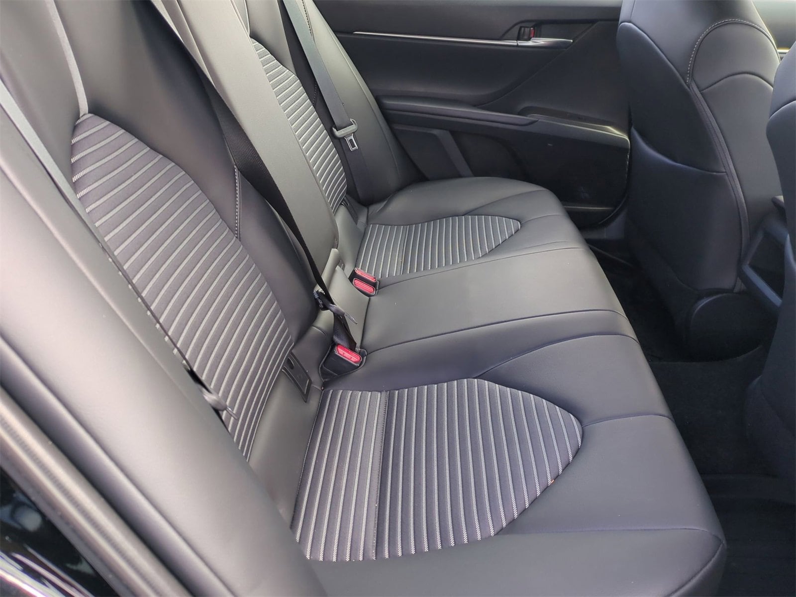 Thumbnail: 2023 Toyota Camry - 19