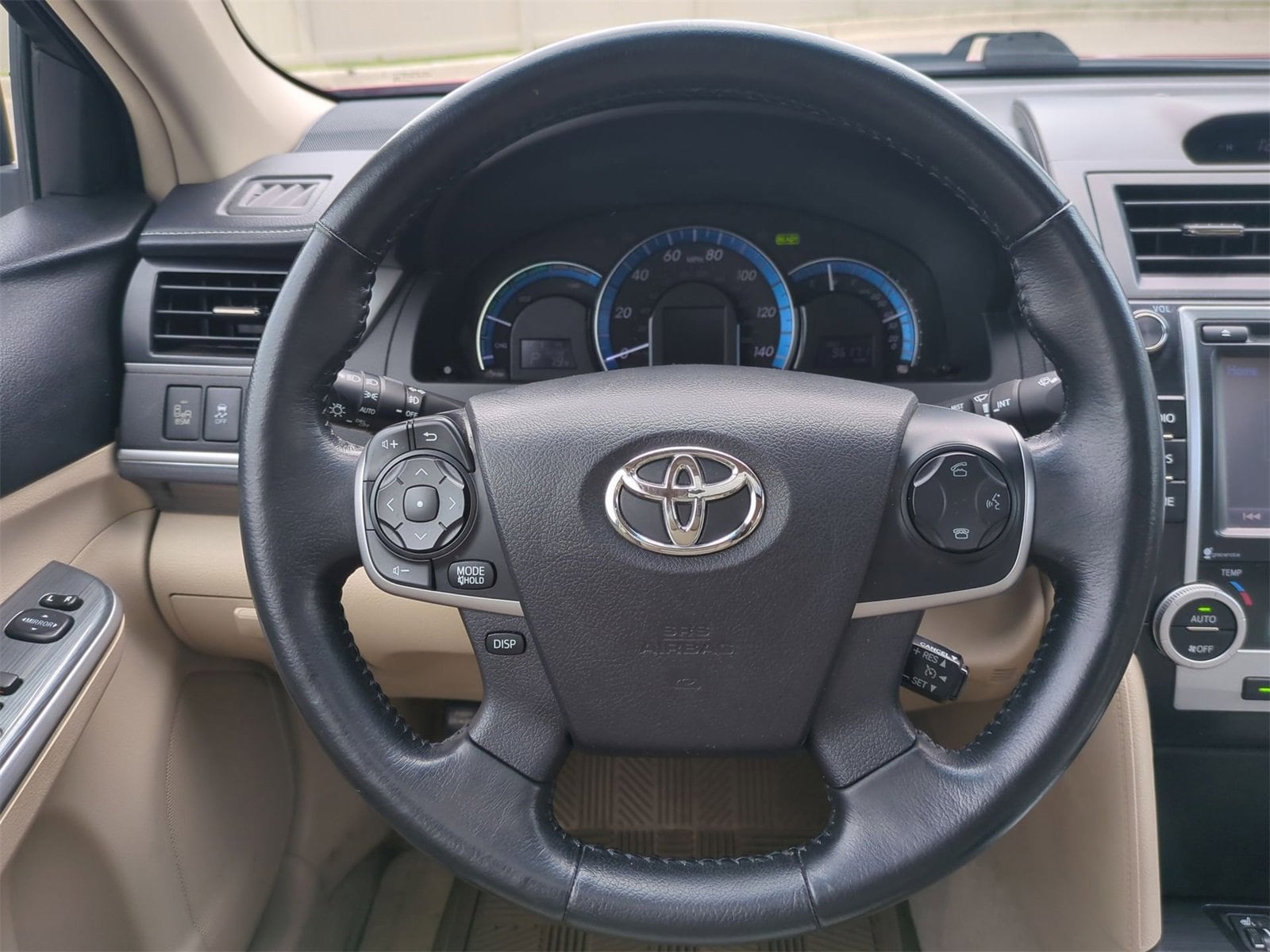 Thumbnail: 2014 Toyota Camry - 24