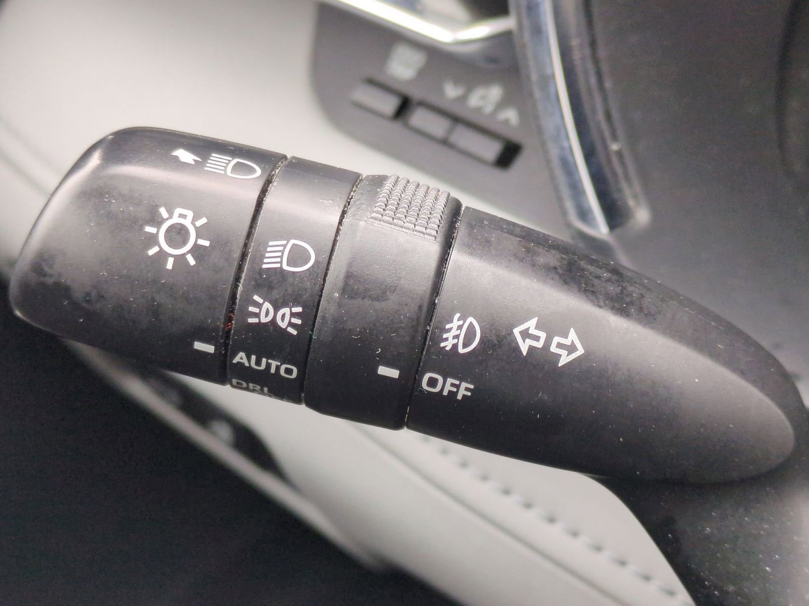 Thumbnail: 2021 Toyota Highlander - 29