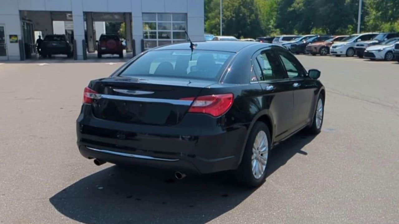 Thumbnail: 2011 Chrysler 200 - 8