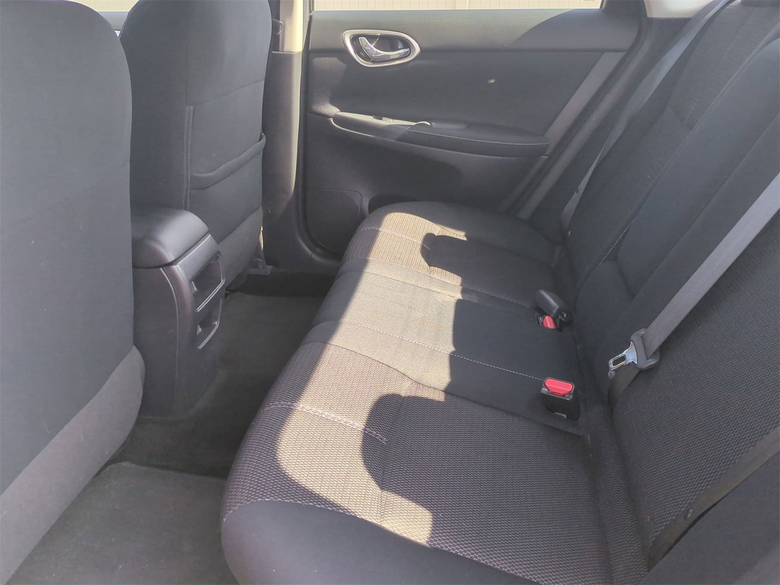 Thumbnail: 2014 Nissan Sentra - 19