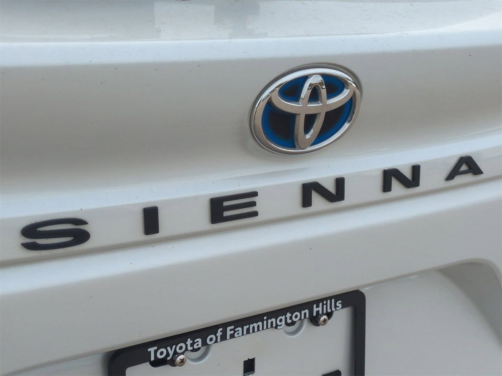 Thumbnail: 2024 Toyota Sienna - 13