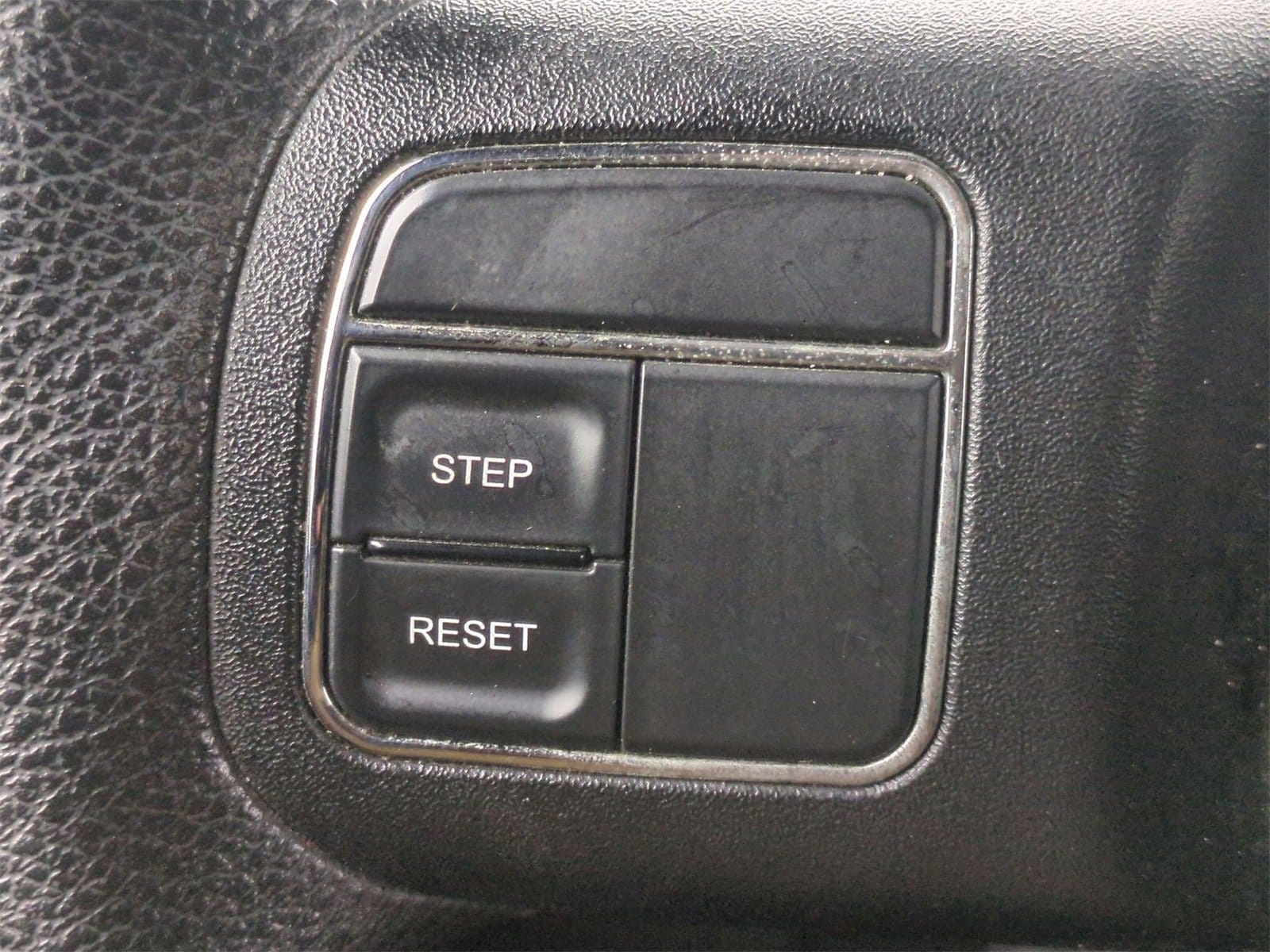 Thumbnail: 2013 Jeep Wrangler - 18