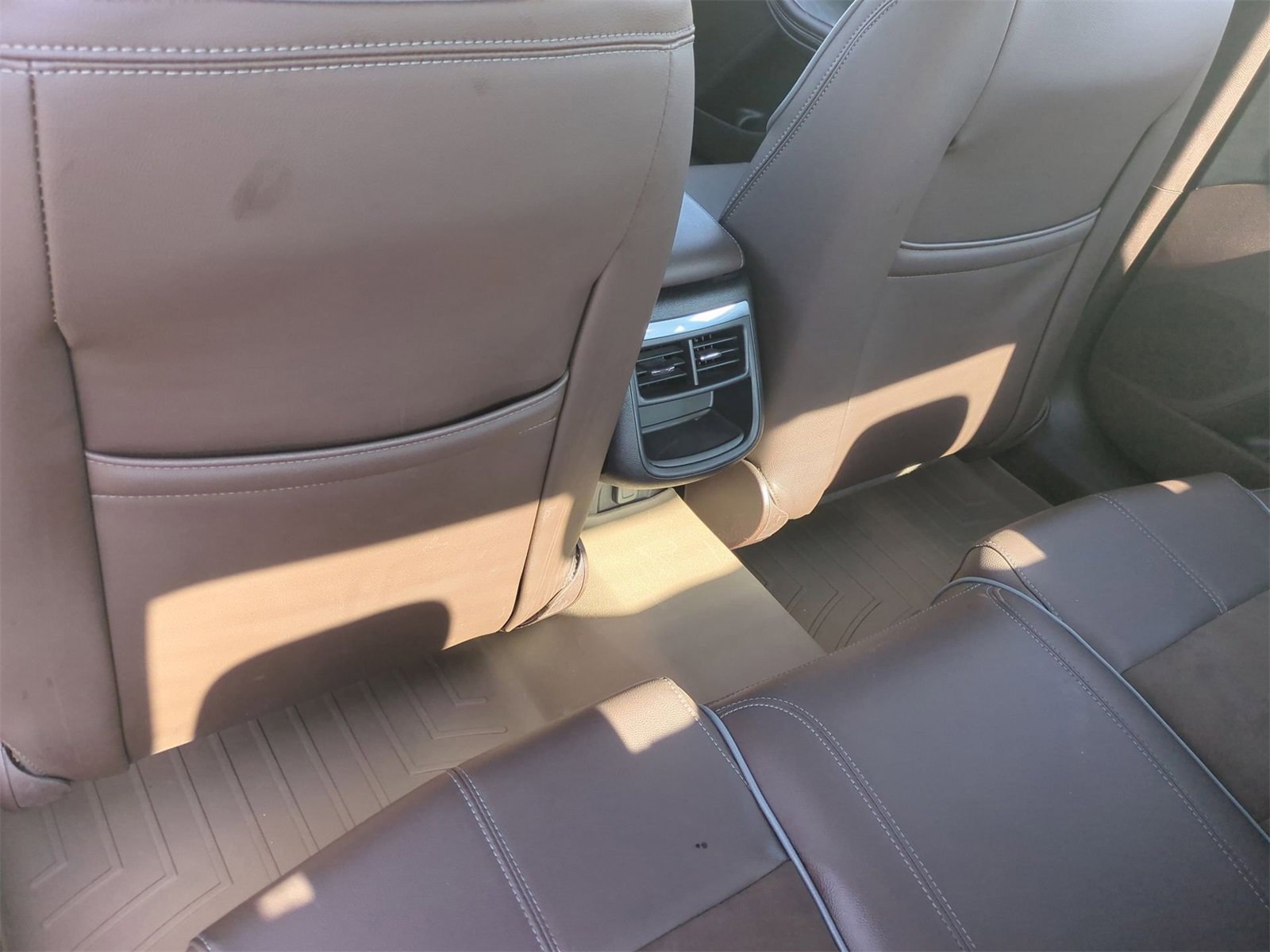Thumbnail: 2015 Chevrolet Impala - 18