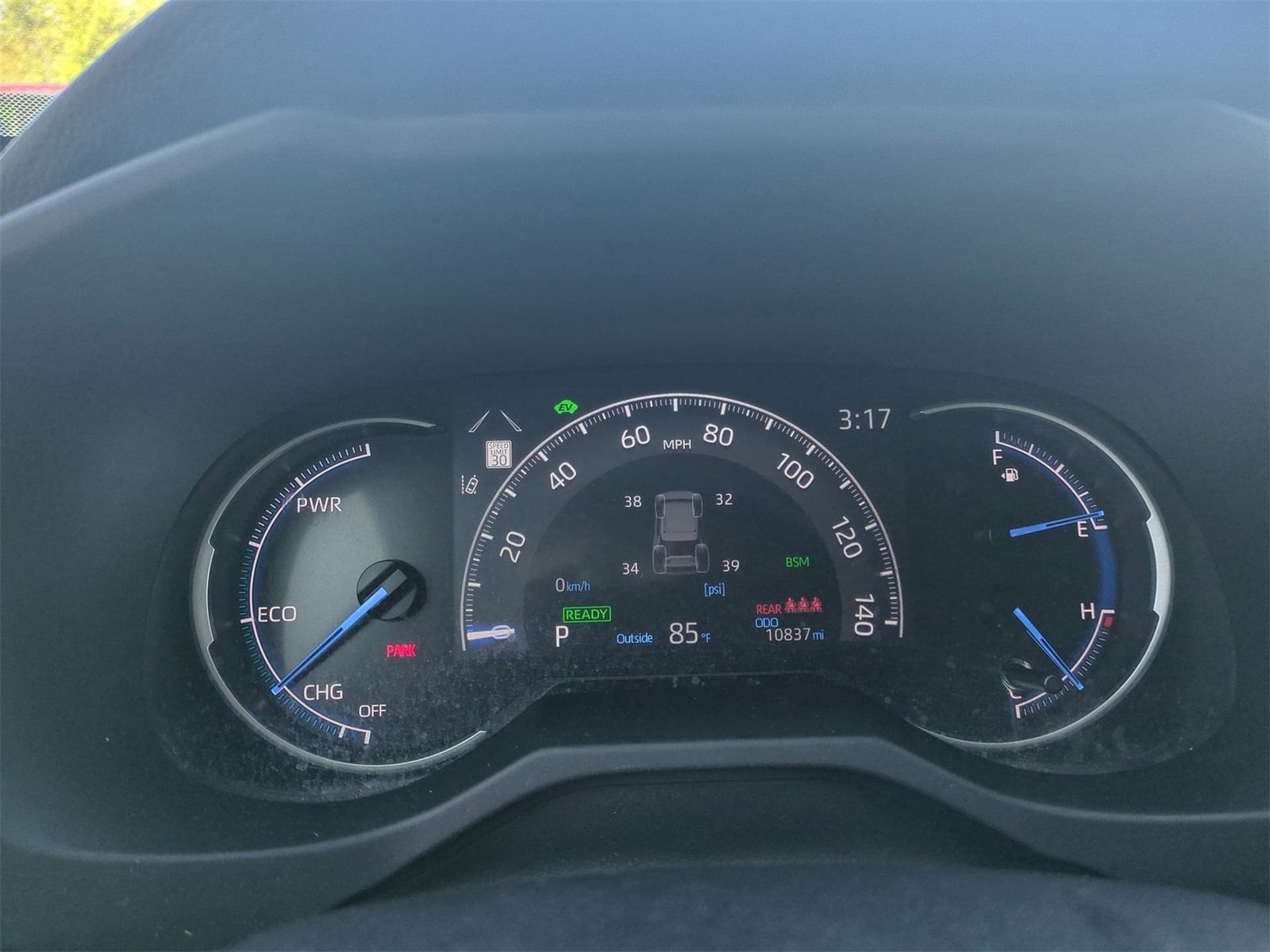 Thumbnail: 2023 Toyota RAV4 - 33