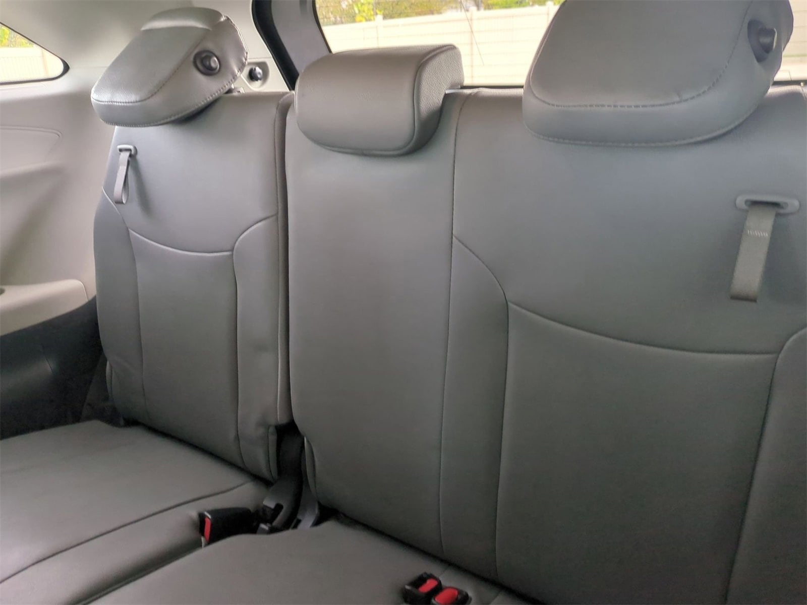 Thumbnail: 2024 Toyota Sienna - 22