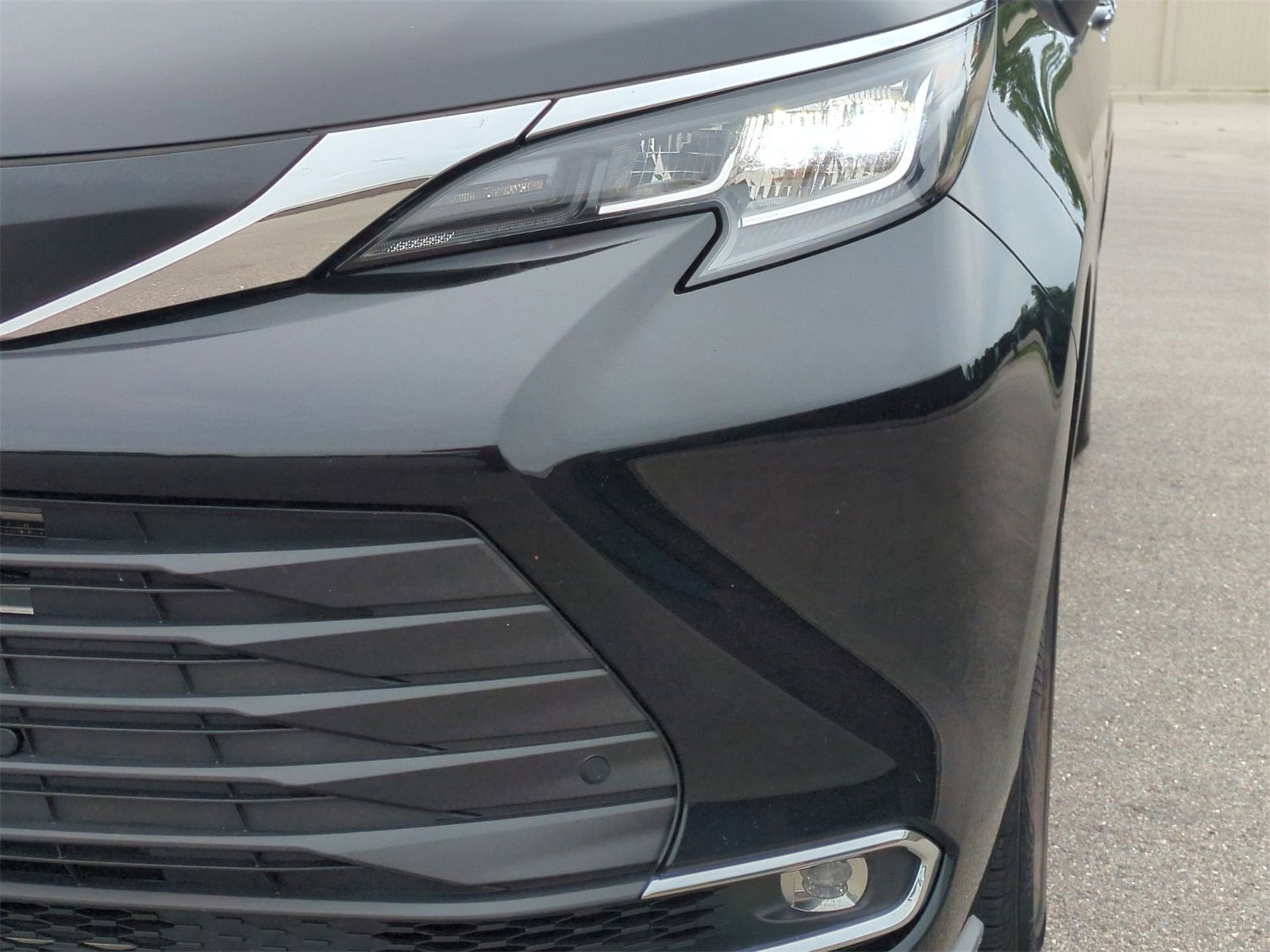 2023 Toyota Sienna XLE 11