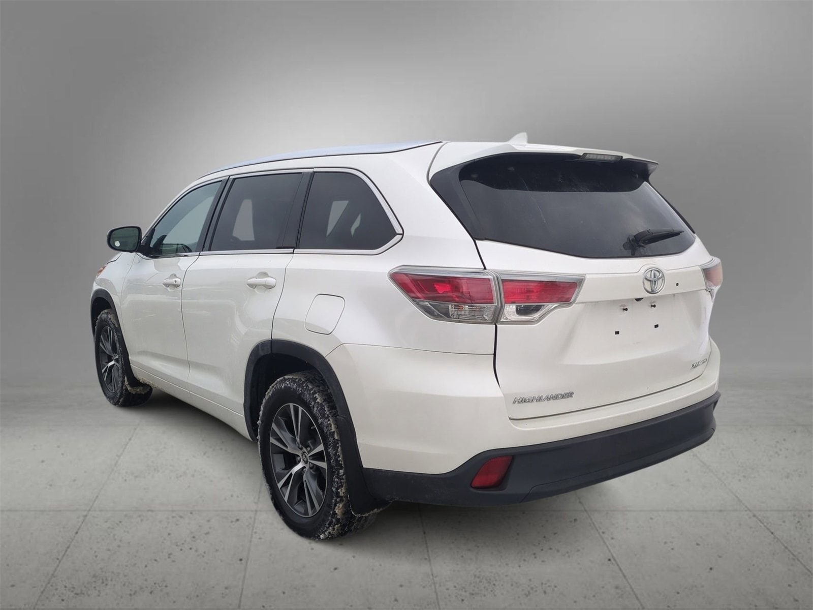 Thumbnail: 2016 Toyota Highlander - 6