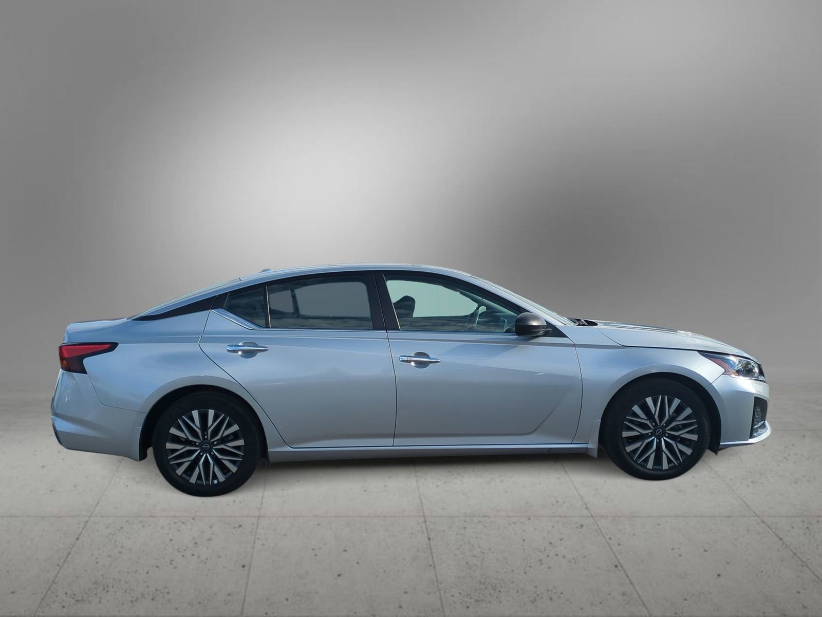 Thumbnail: 2024 Nissan Altima - 9