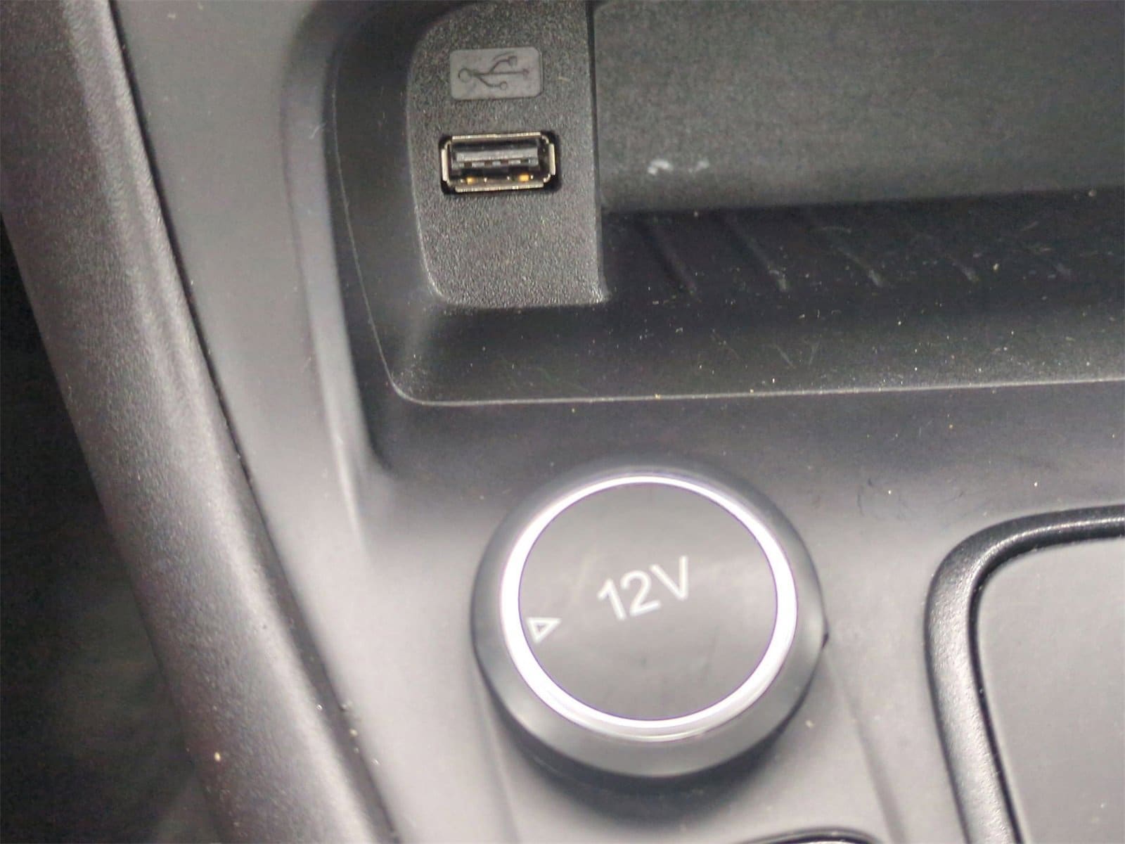 Thumbnail: 2016 Ford Focus - 29