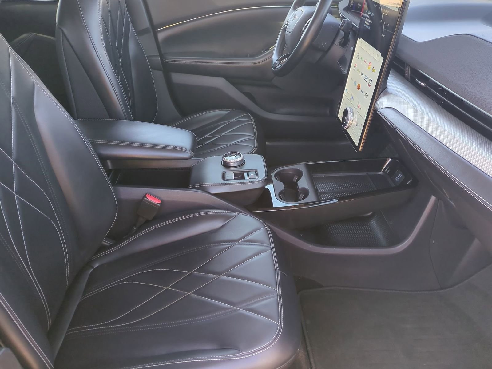 Thumbnail: 2021 Ford Mustang Mach-E - 21