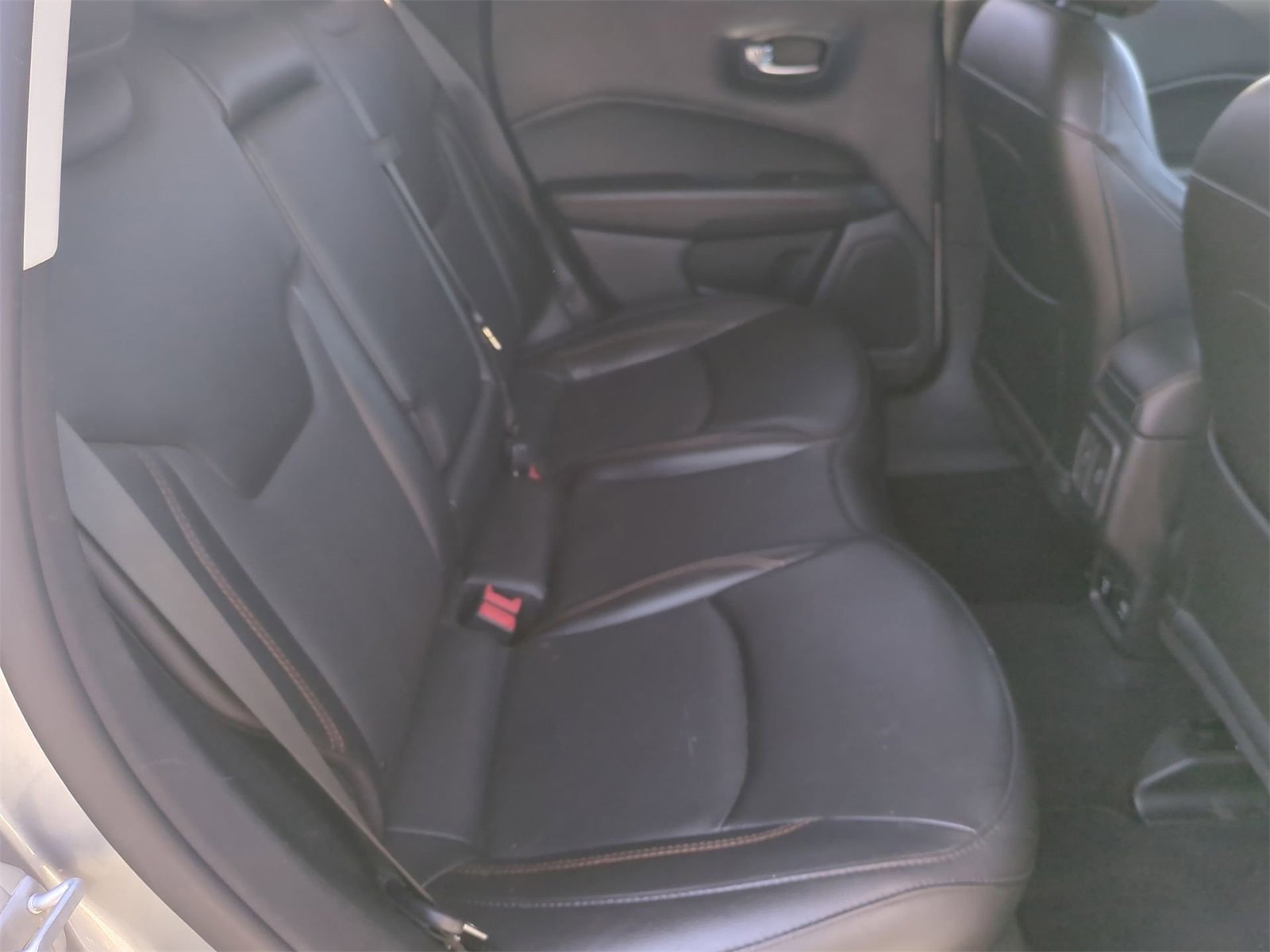 Thumbnail: 2020 Jeep Compass - 20