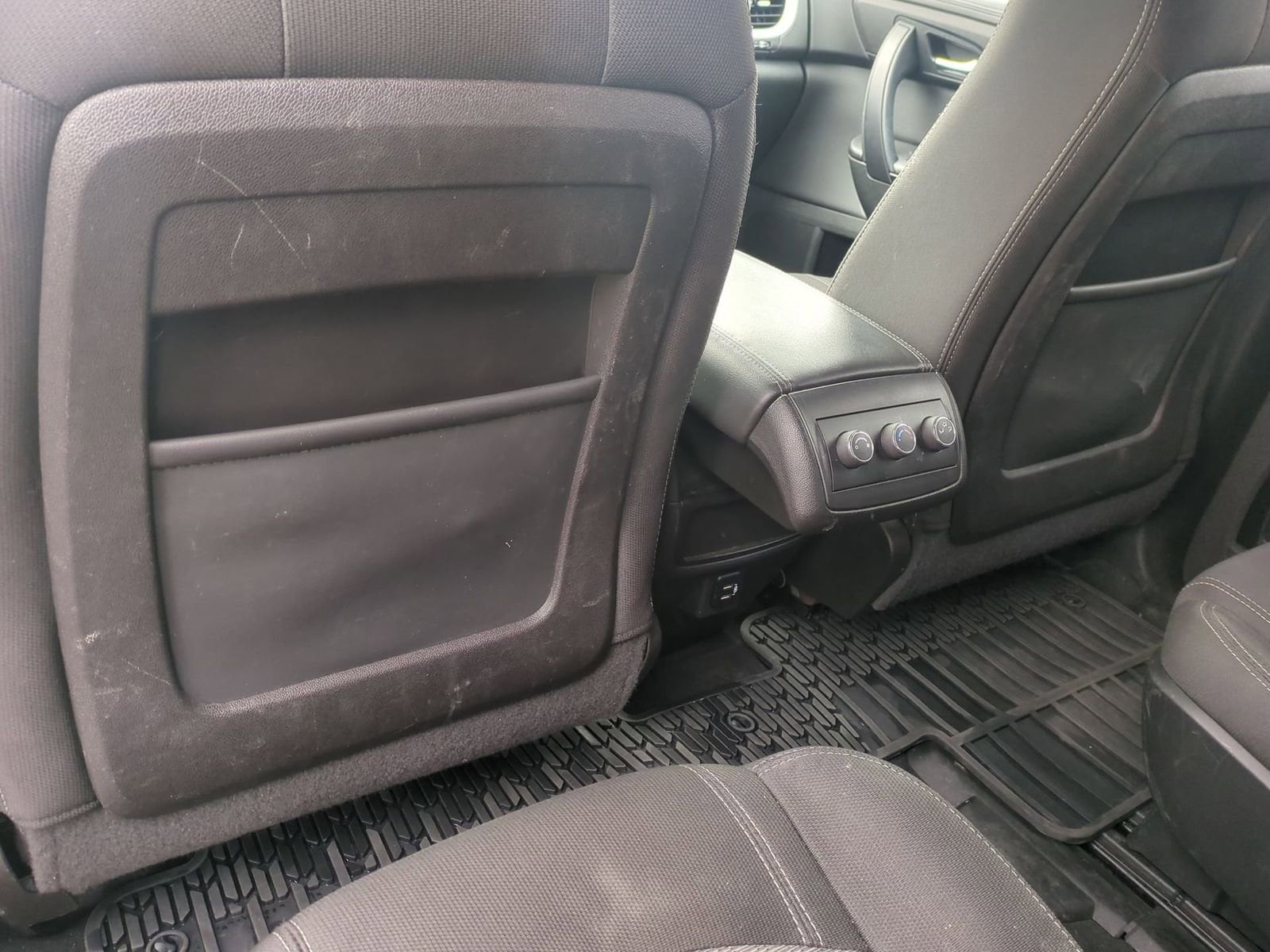 Thumbnail: 2017 Chevrolet Traverse - 18