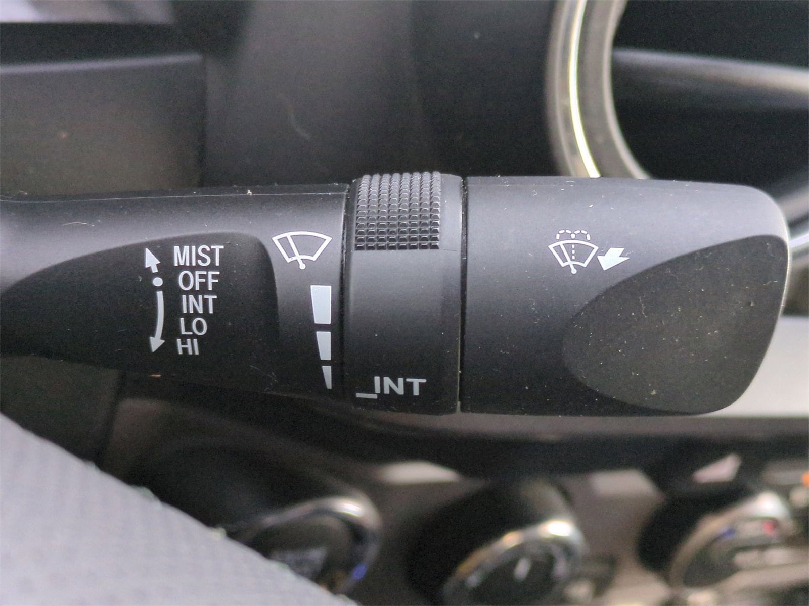 Thumbnail: 2020 Toyota Tacoma - 27