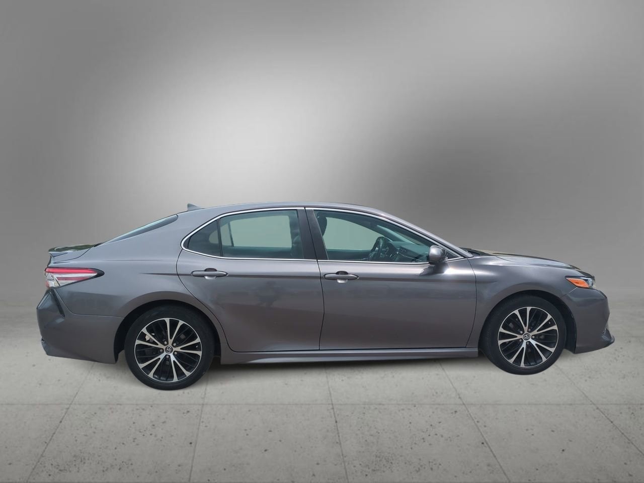 Thumbnail: 2019 Toyota Camry - 9