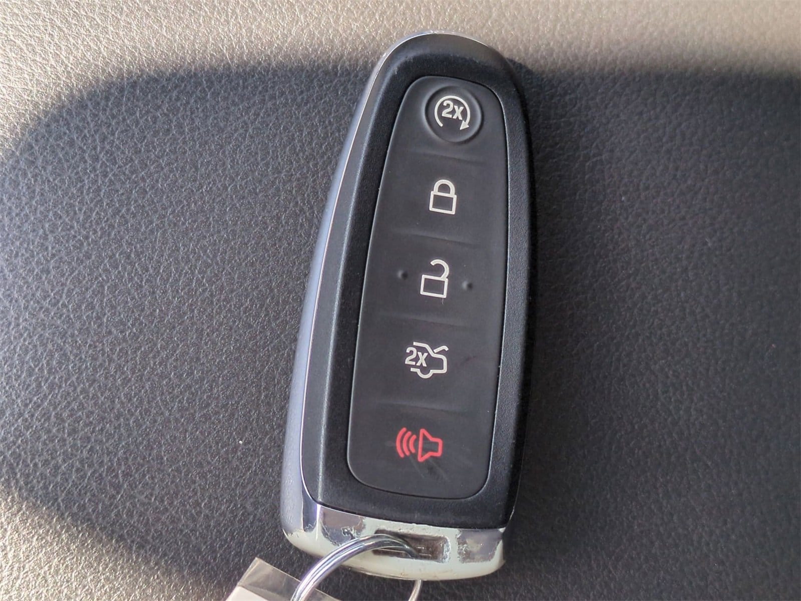 Thumbnail: 2014 Ford Escape - 34