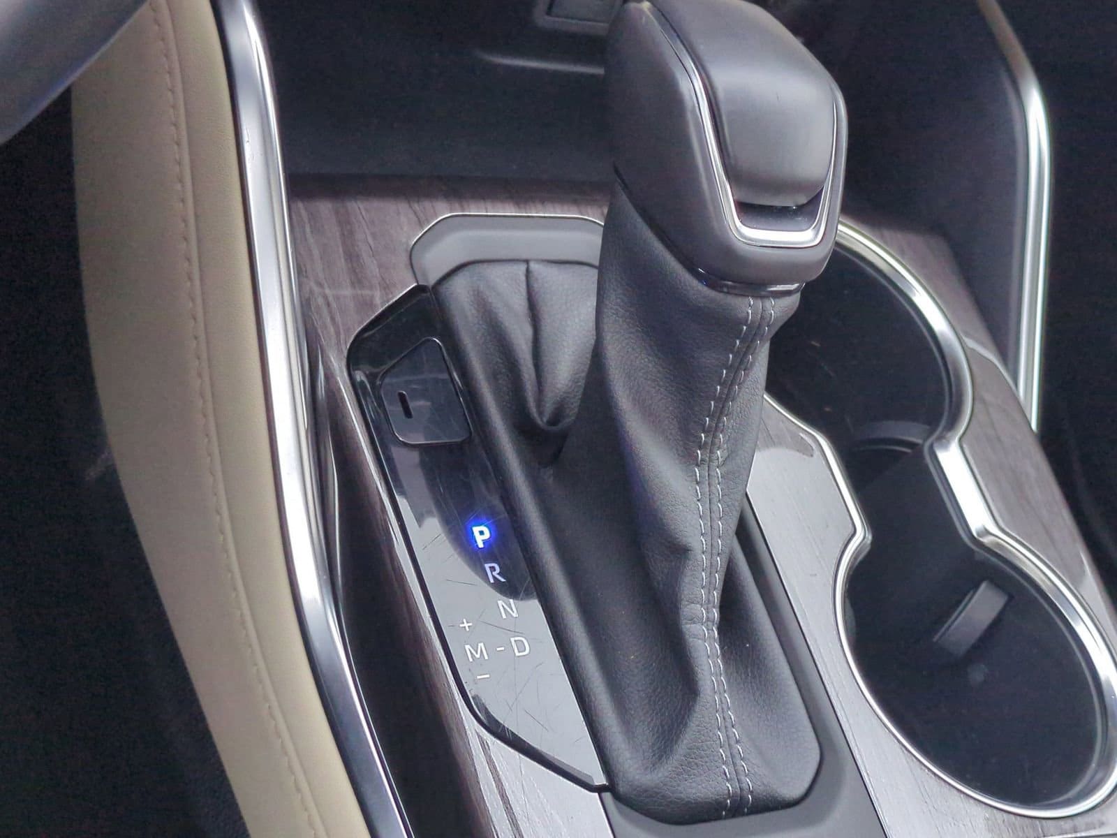 Thumbnail: 2023 Toyota Highlander - 33