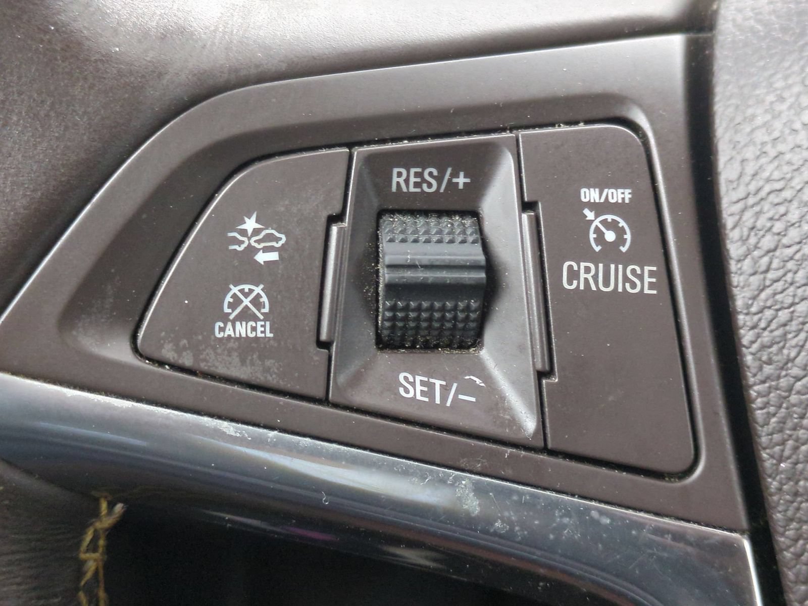 Thumbnail: 2015 Buick Encore - 25