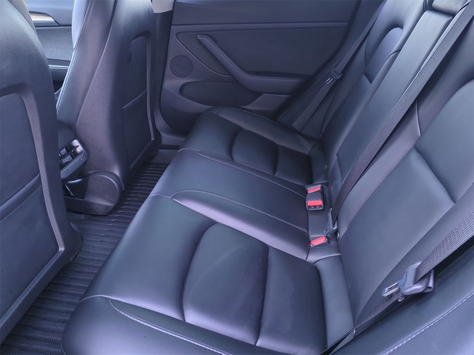 Thumbnail: 2021 Tesla Model 3 - 19