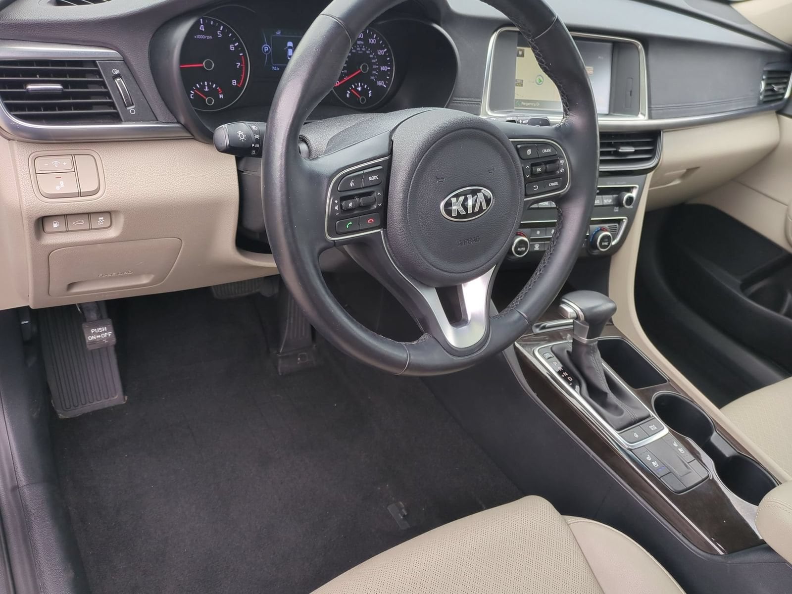 Thumbnail: 2017 Kia Optima - 10