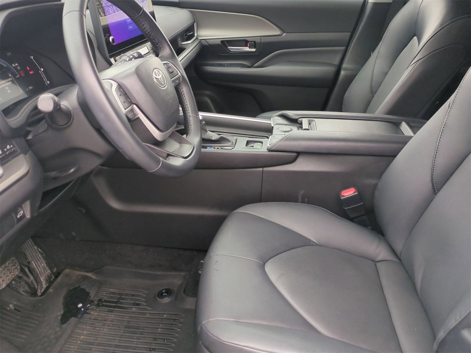 Thumbnail: 2024 Toyota Grand Highlander - 16