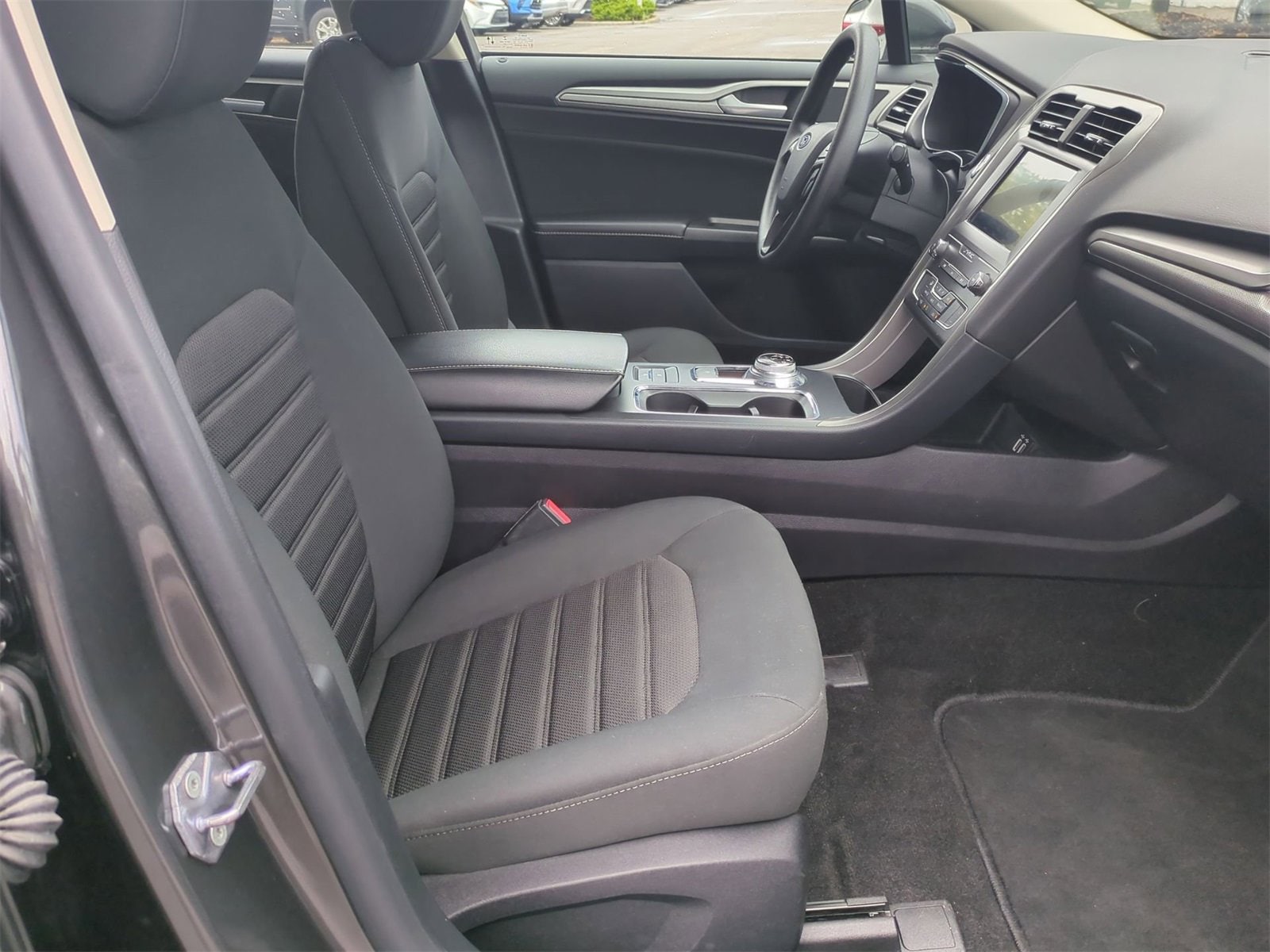 Thumbnail: 2020 Ford Fusion - 21