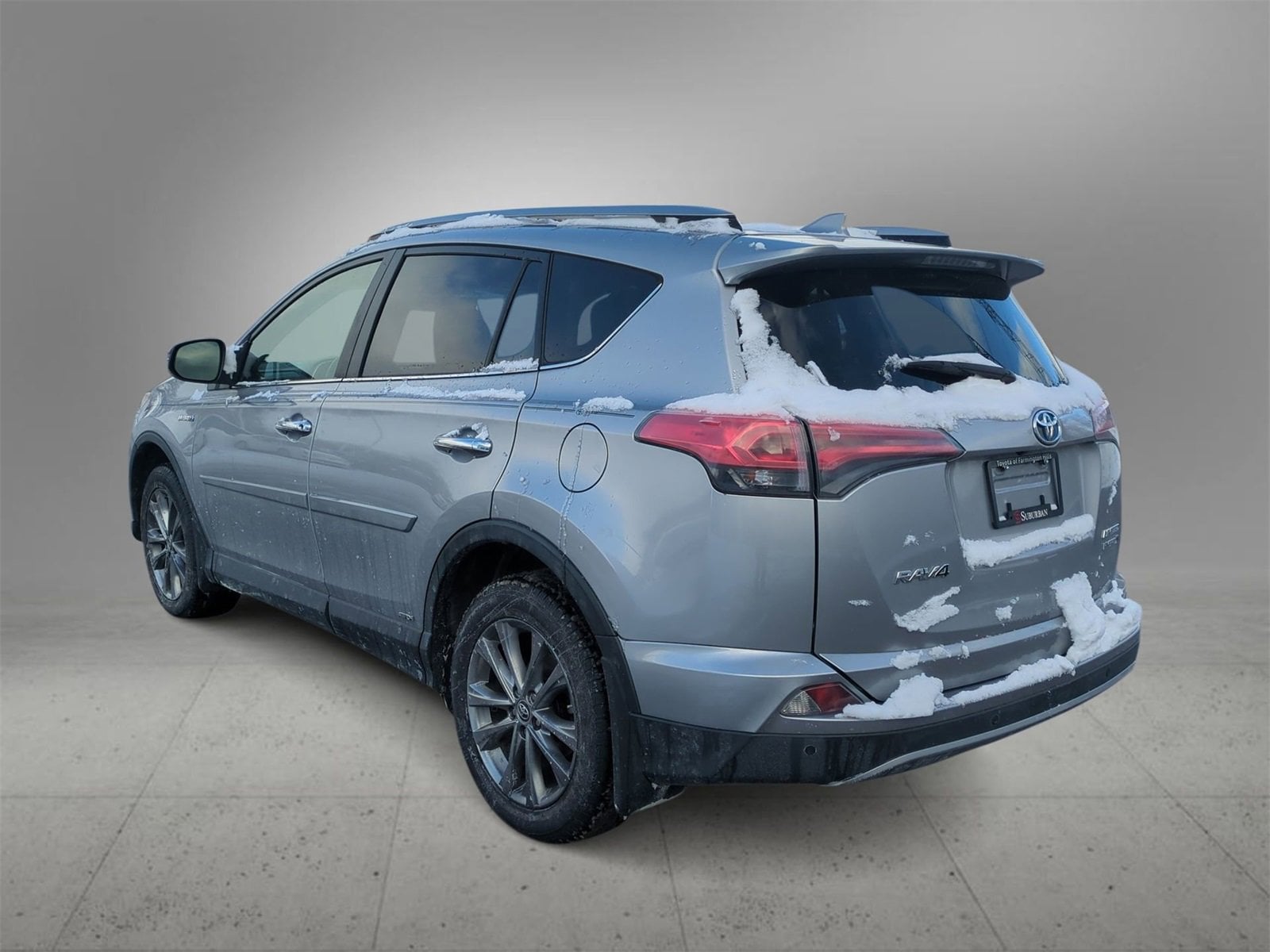 Thumbnail: 2017 Toyota RAV4 - 6