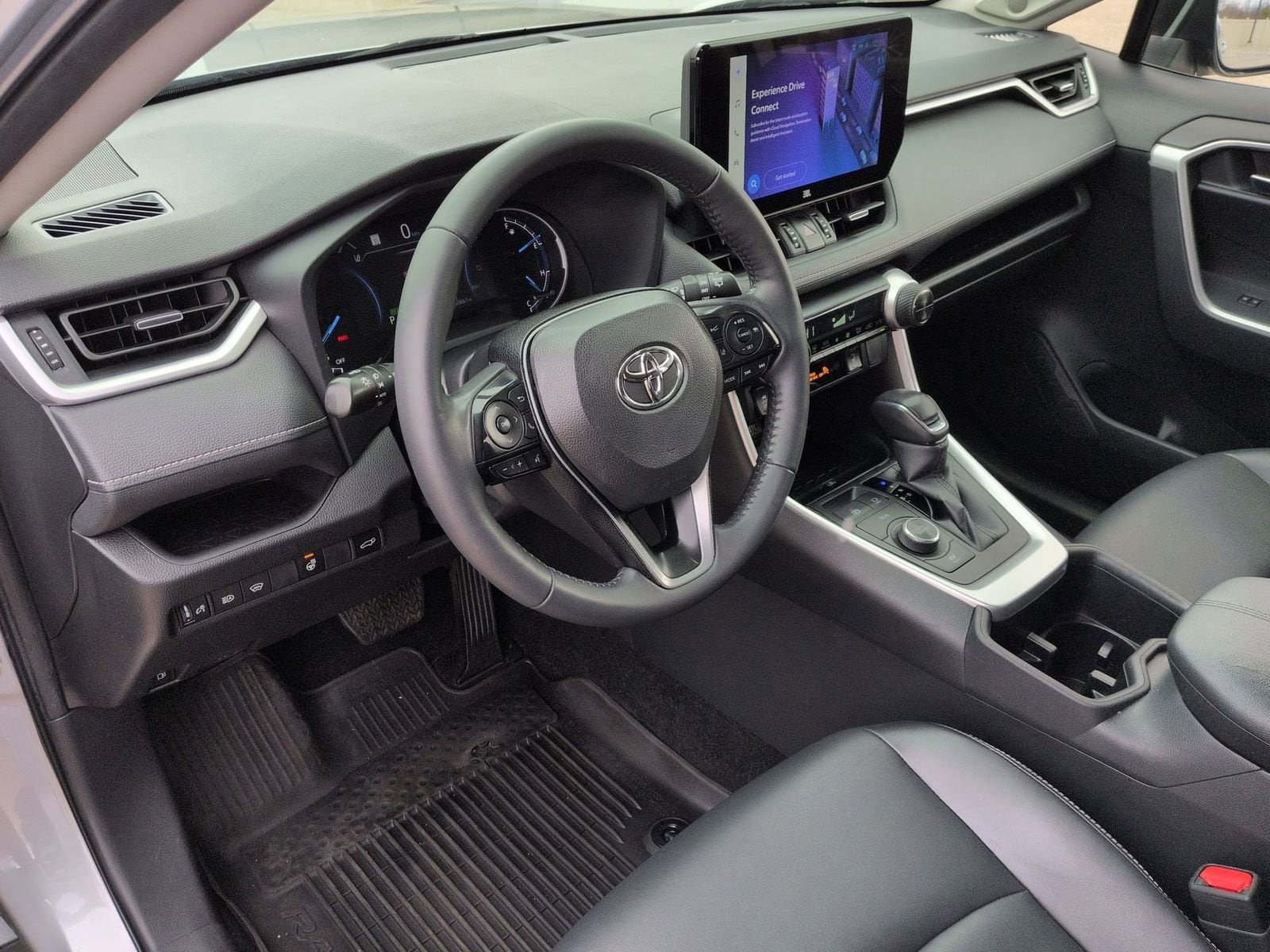 Thumbnail: 2023 Toyota RAV4 - 10