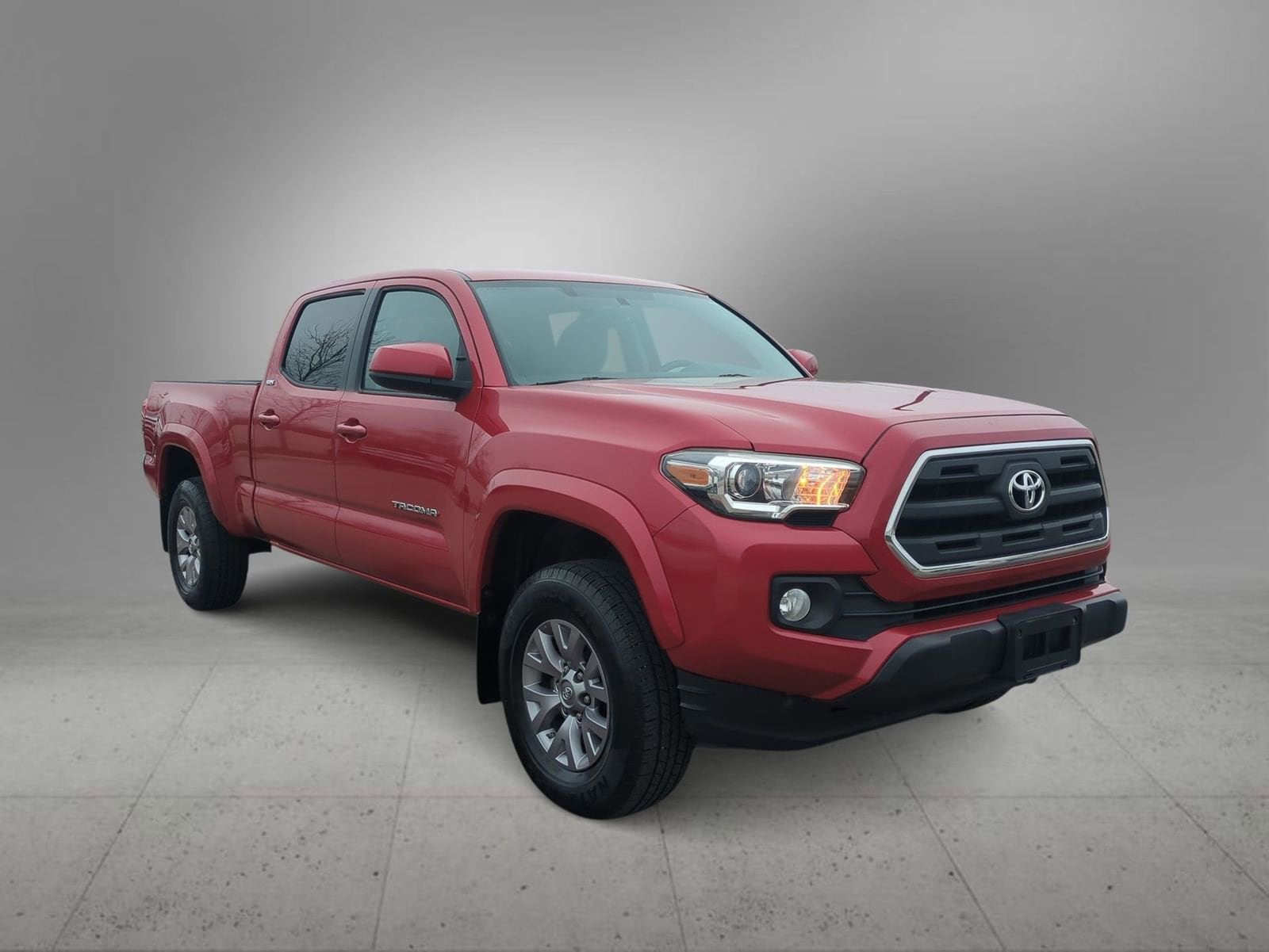 Thumbnail: 2016 Toyota Tacoma - 2