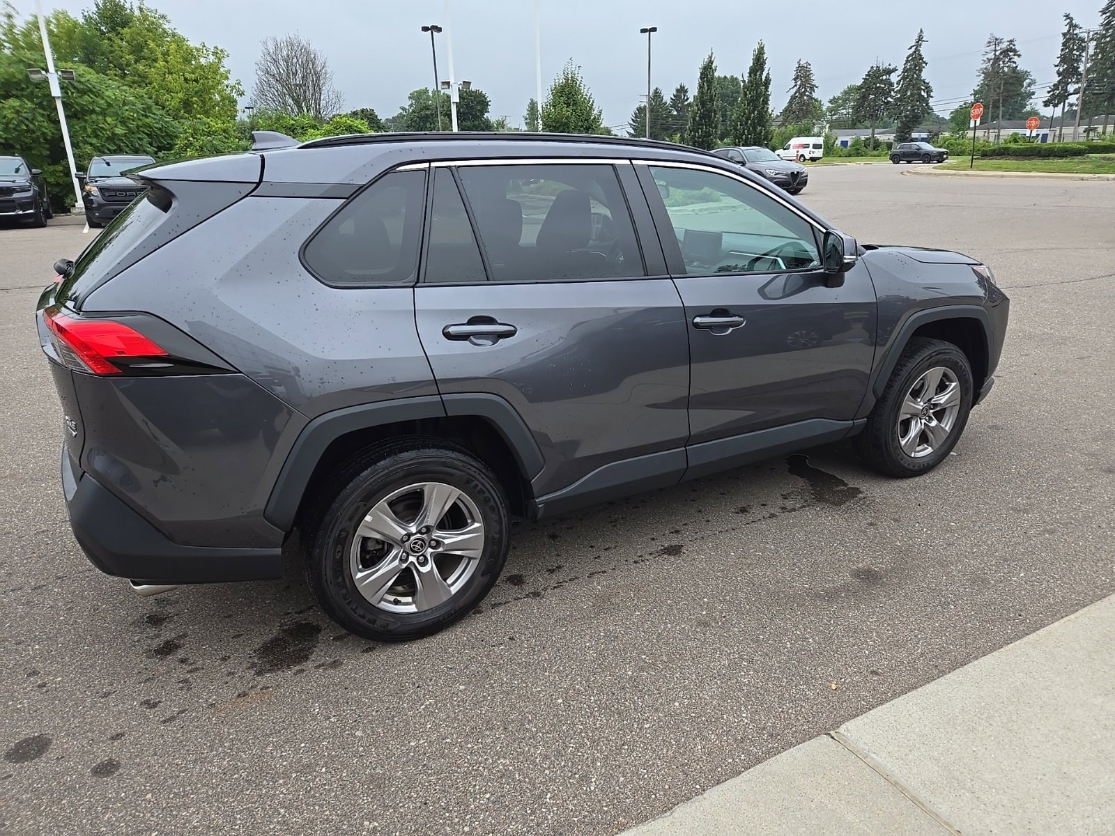 Thumbnail: 2022 Toyota RAV4 - 4