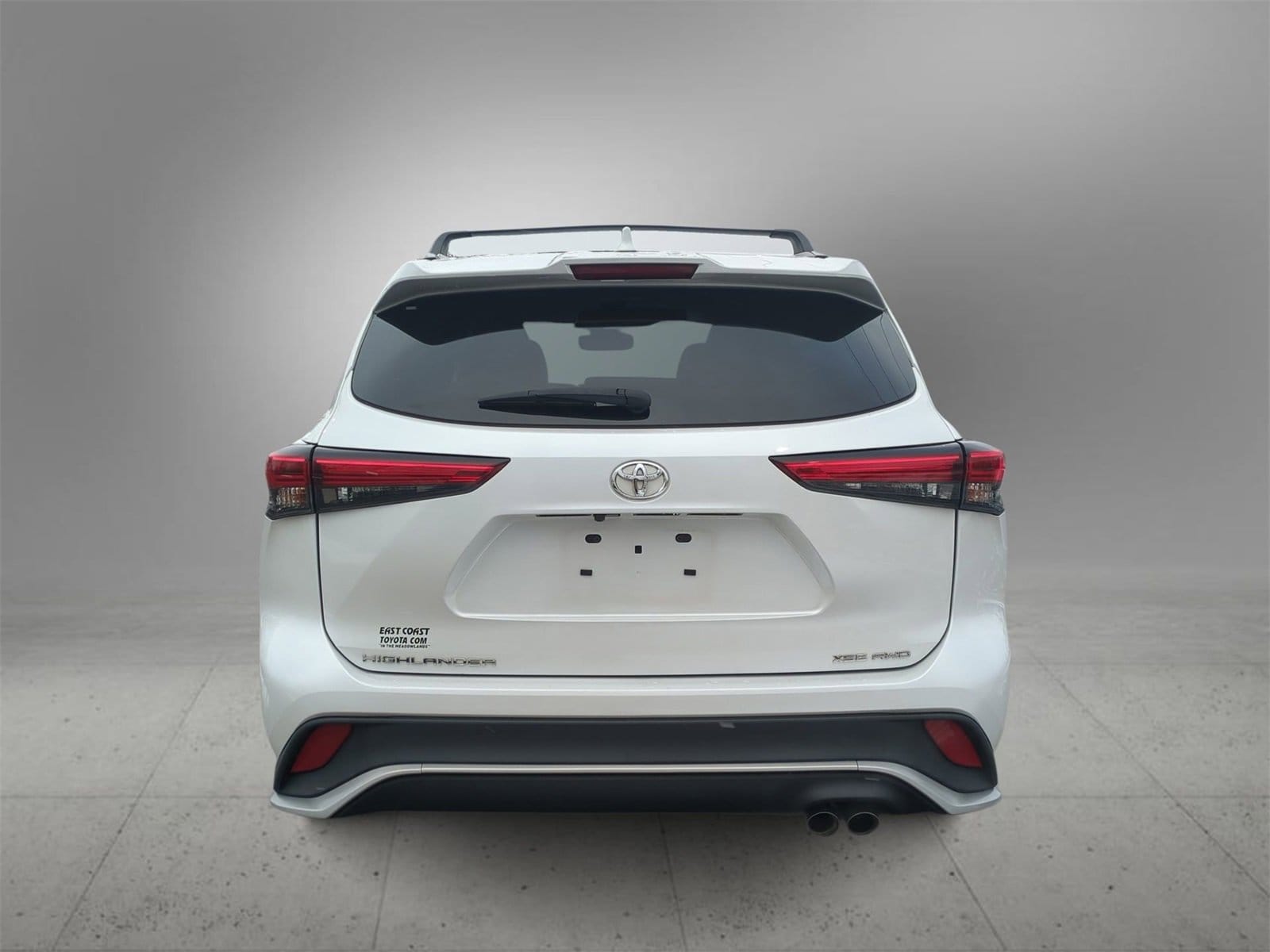 Thumbnail: 2022 Toyota Highlander - 7