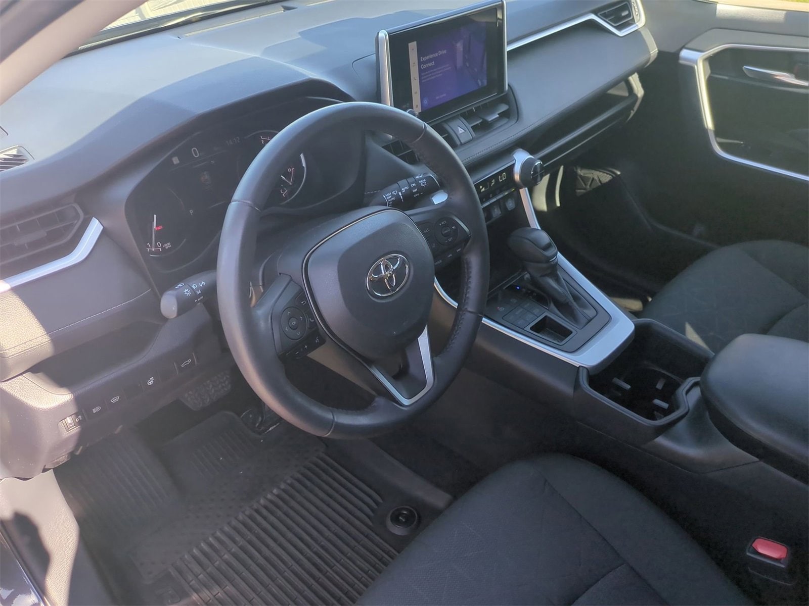 Thumbnail: 2023 Toyota RAV4 - 10
