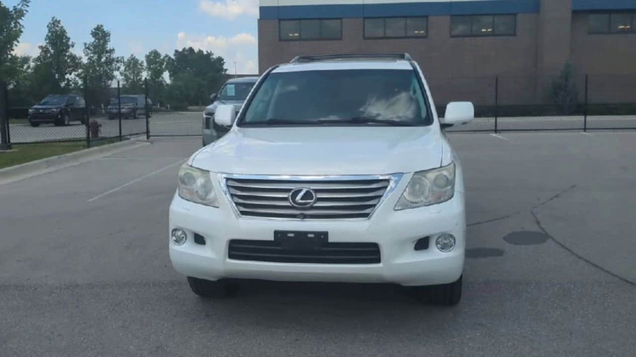 Thumbnail: 2011 Lexus LX - 3