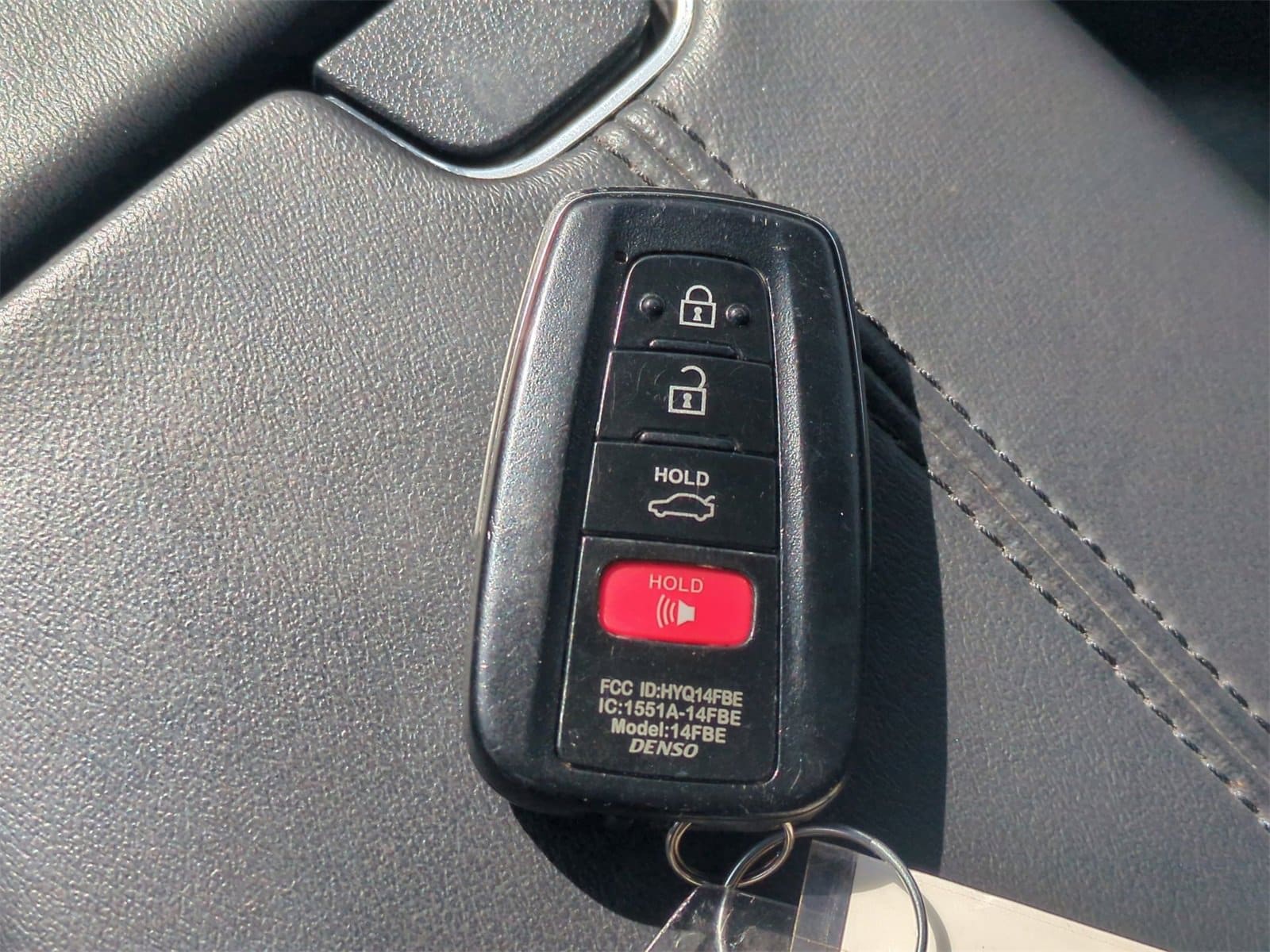 Thumbnail: 2019 Toyota Avalon - 35