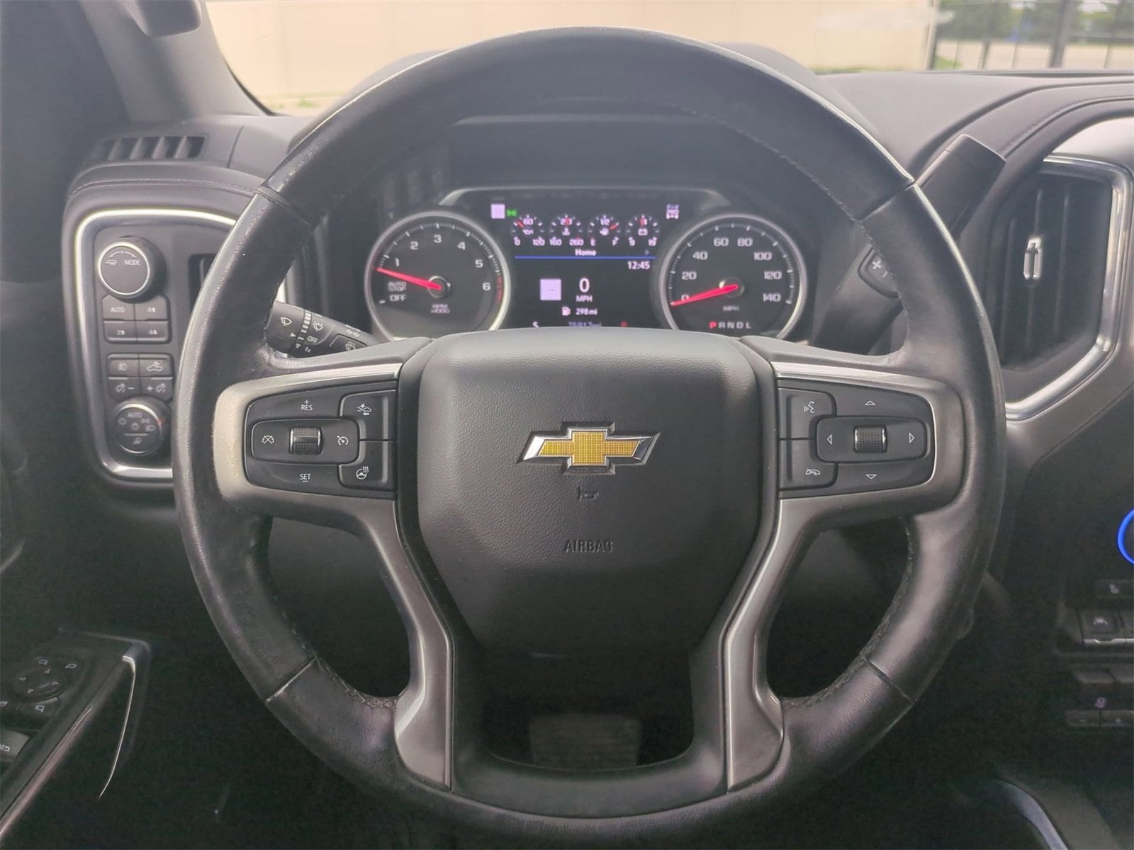 Thumbnail: 2021 Chevrolet Silverado 1500 - 24