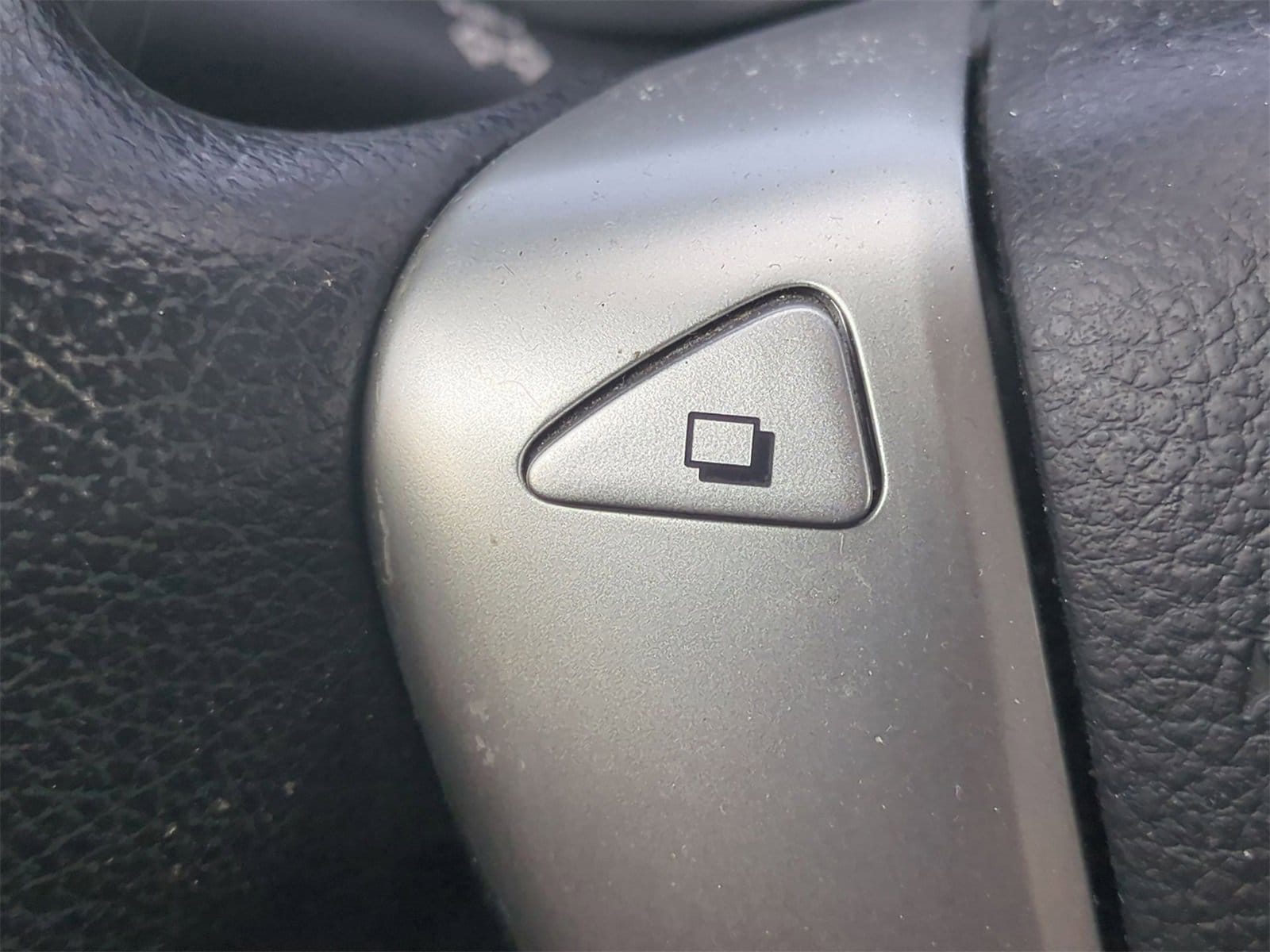 Thumbnail: 2014 Nissan Sentra - 23