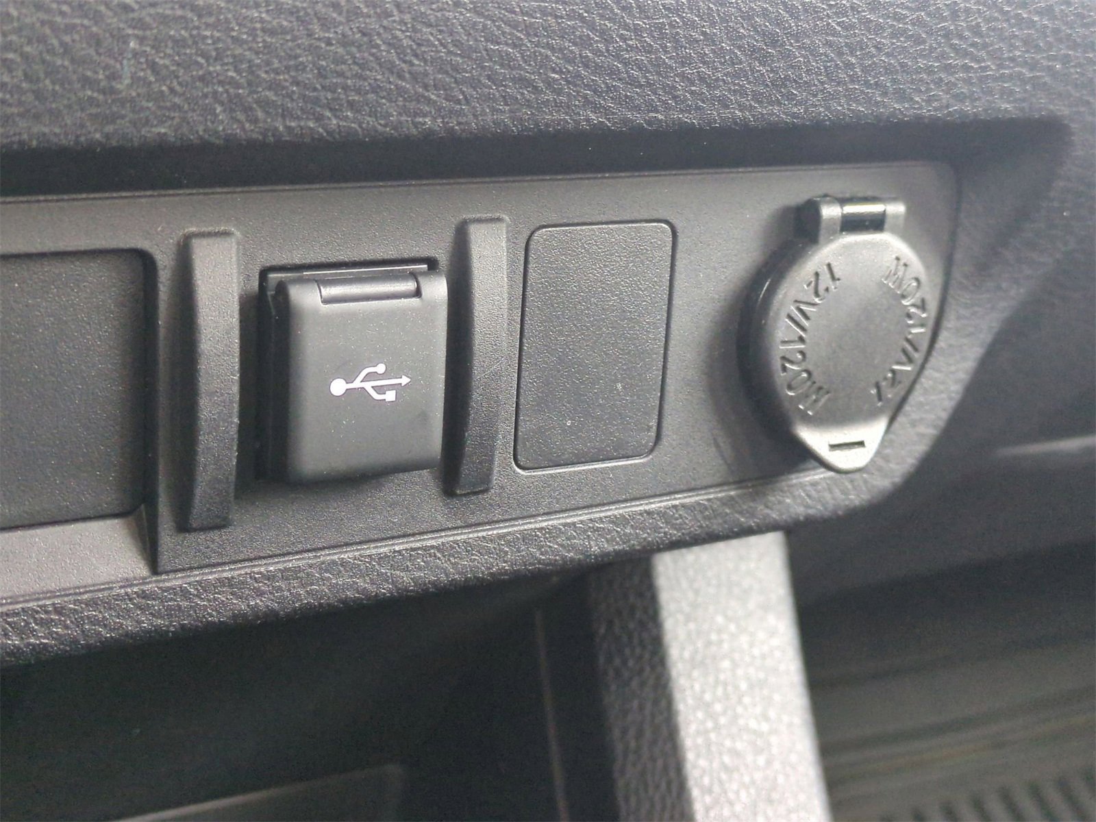 Thumbnail: 2023 Toyota Tacoma - 29