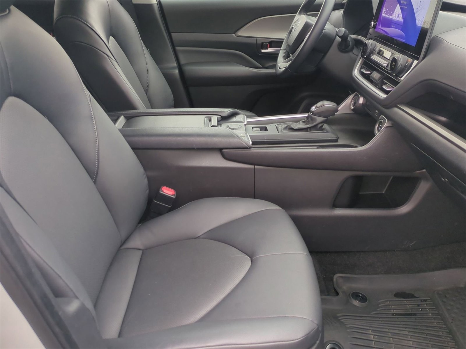 Thumbnail: 2024 Toyota Grand Highlander - 22