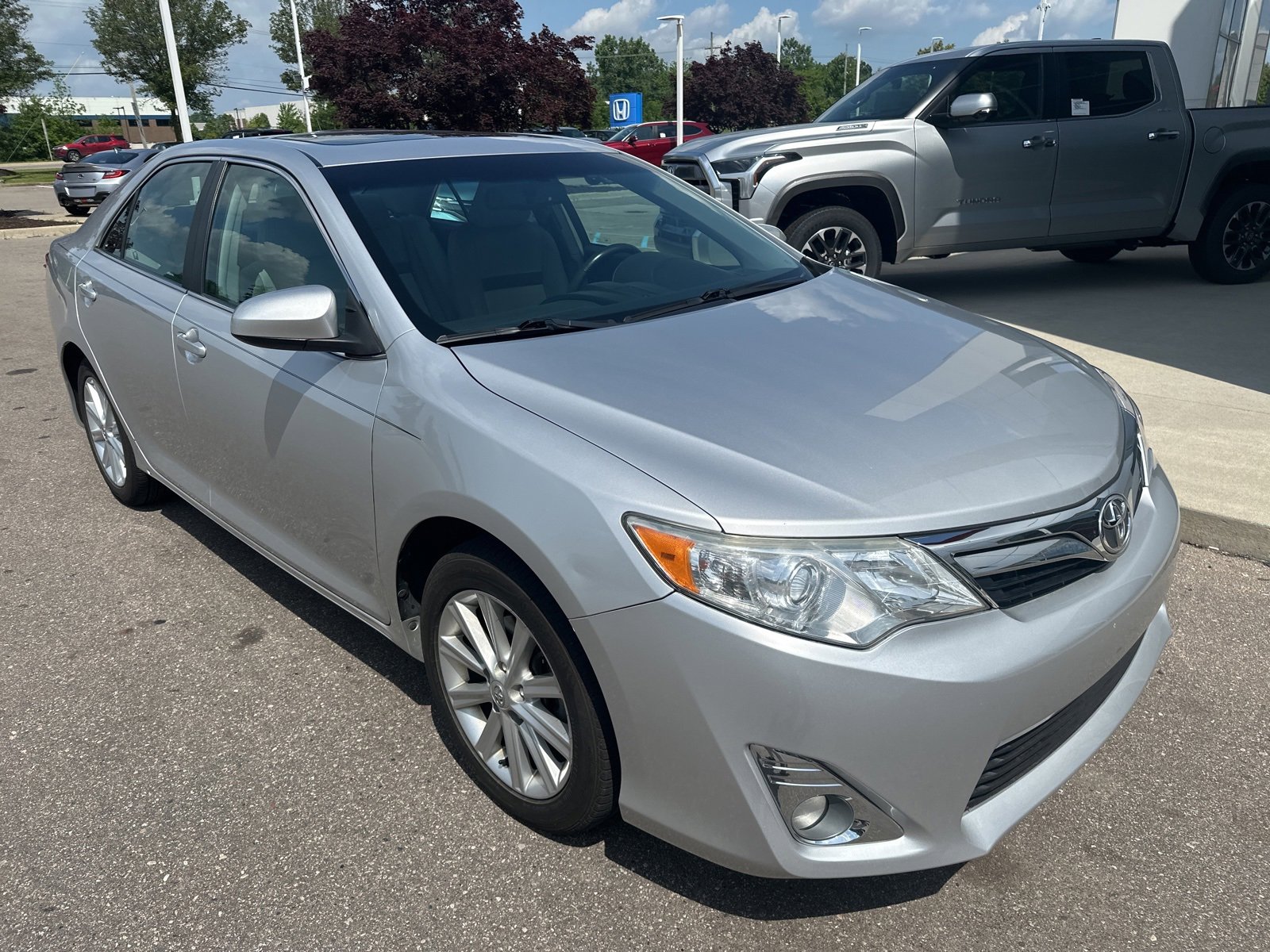 Thumbnail: 2014 Toyota Camry - 3