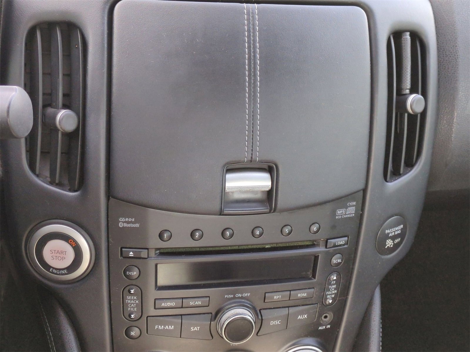 Thumbnail: 2009 Nissan Z - 23