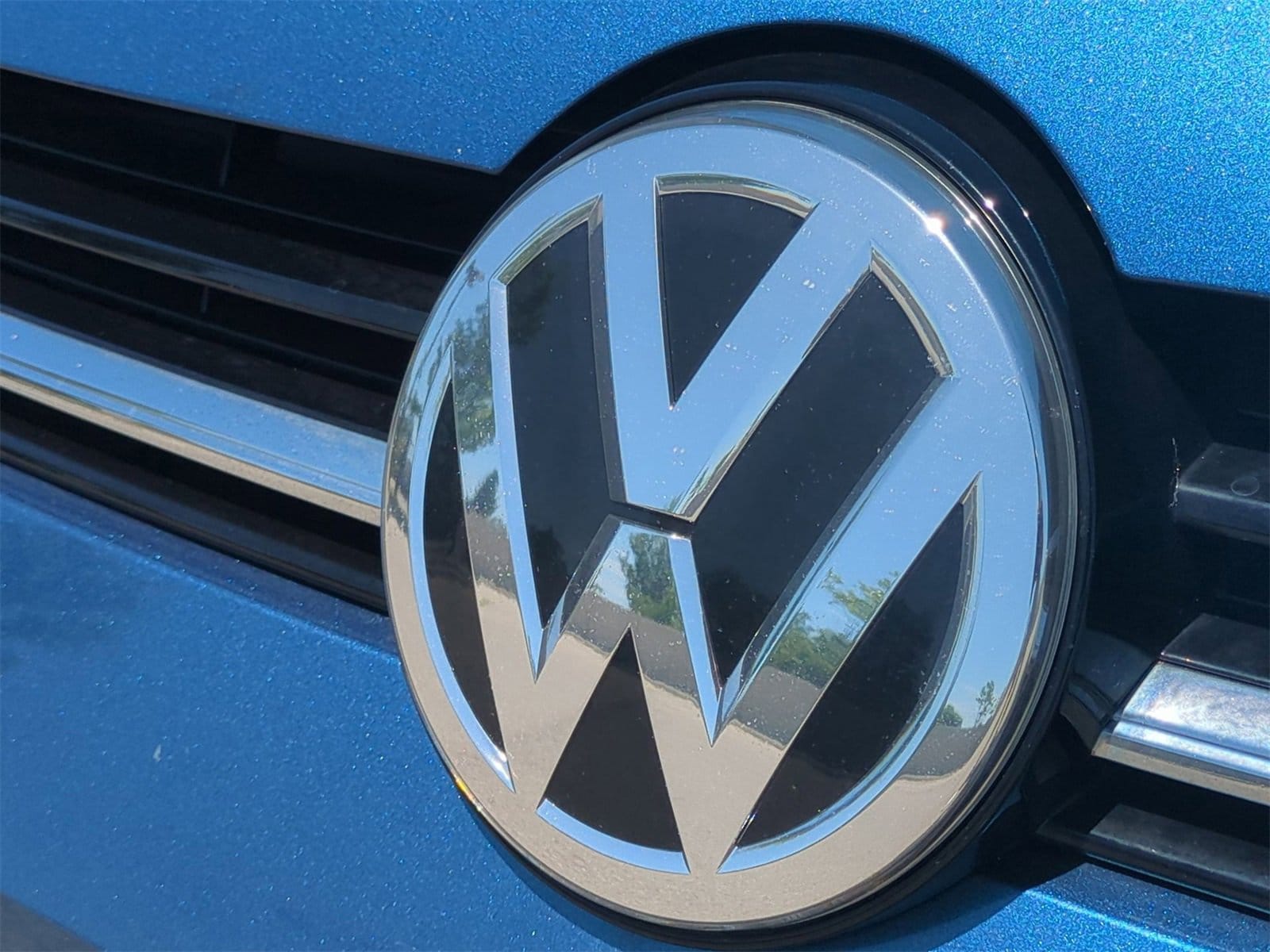 Thumbnail: 2020 Volkswagen Golf - 12