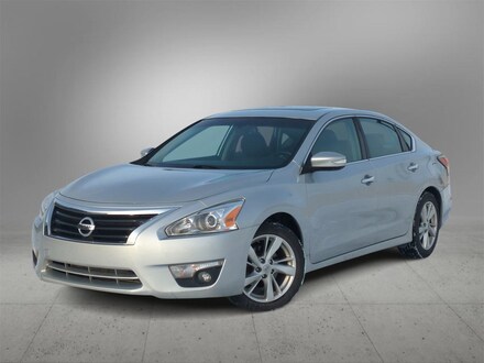 2015 Nissan Altima 2.5 SL Sedan Front-wheel Drive