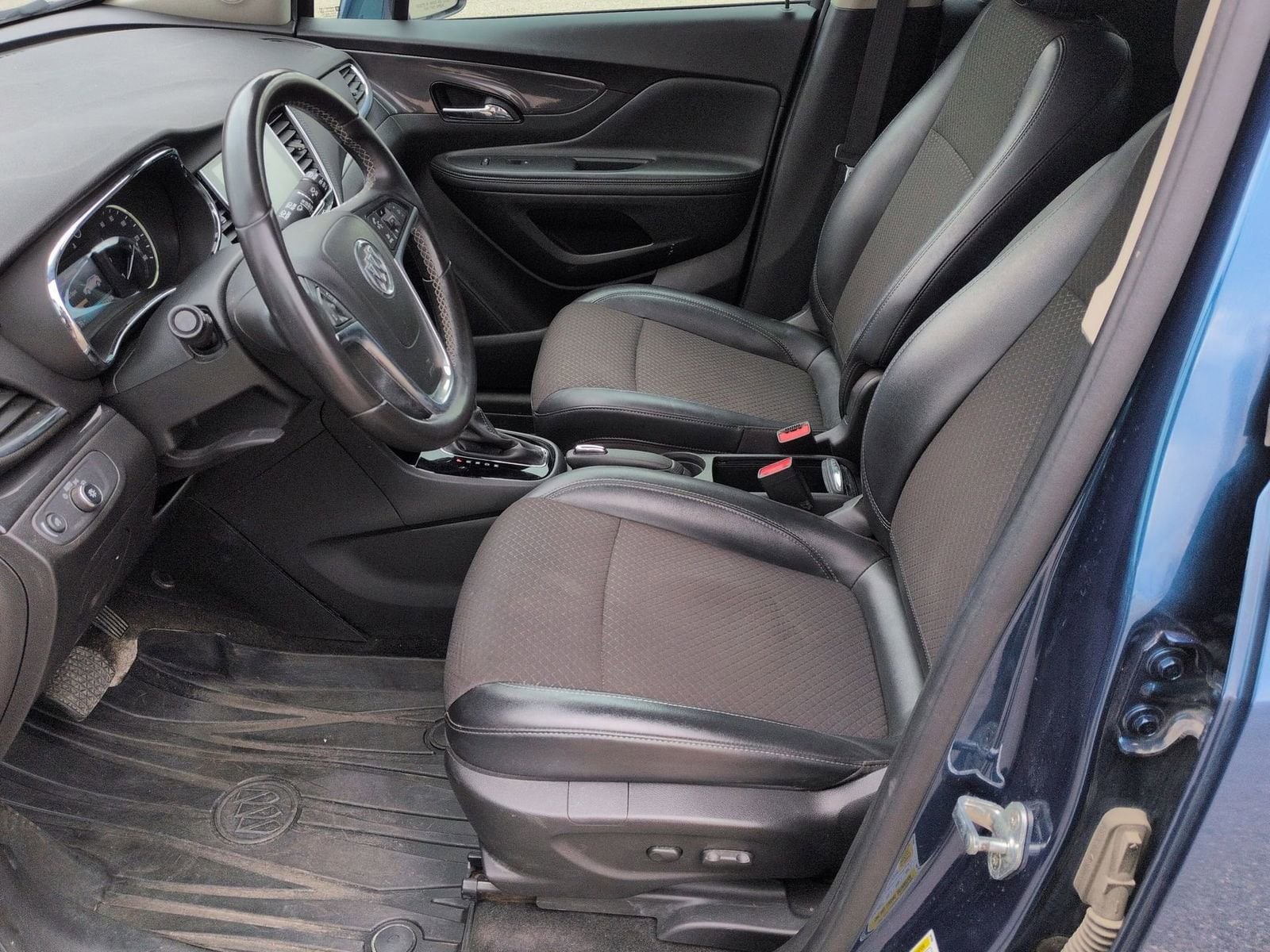 Thumbnail: 2020 Buick Encore - 17