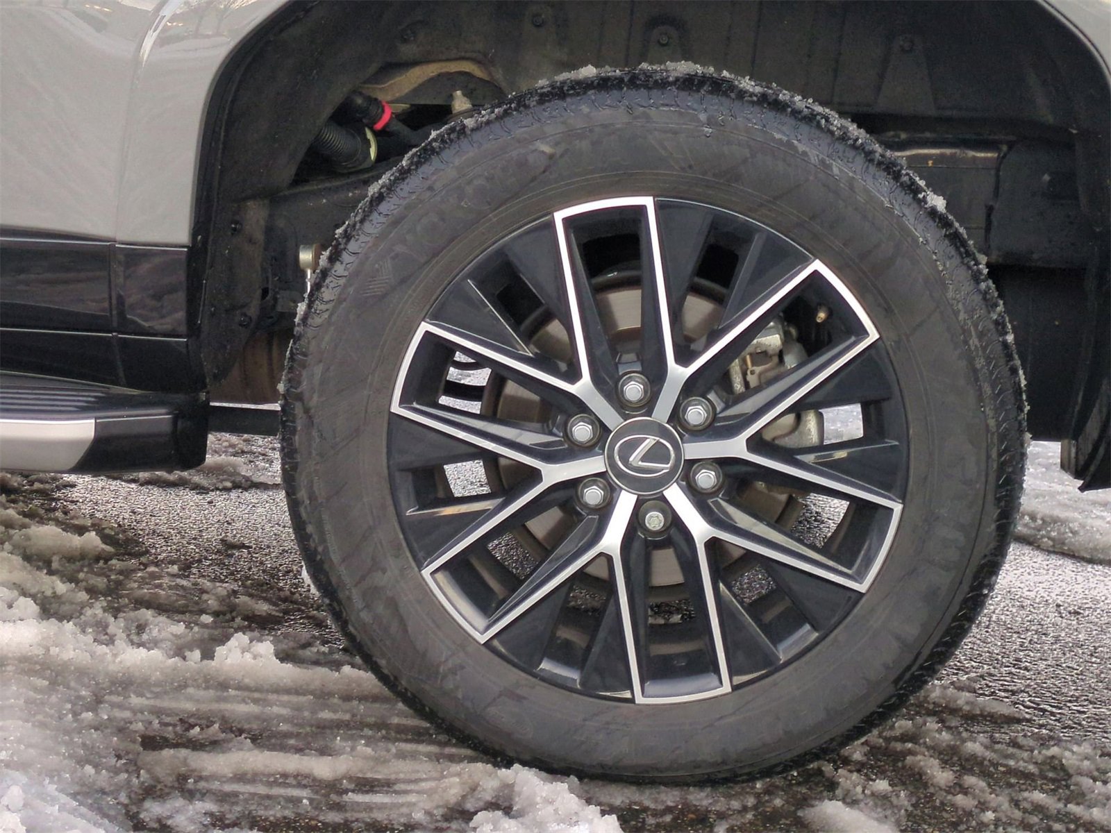 Thumbnail: 2024 Lexus GX - 14