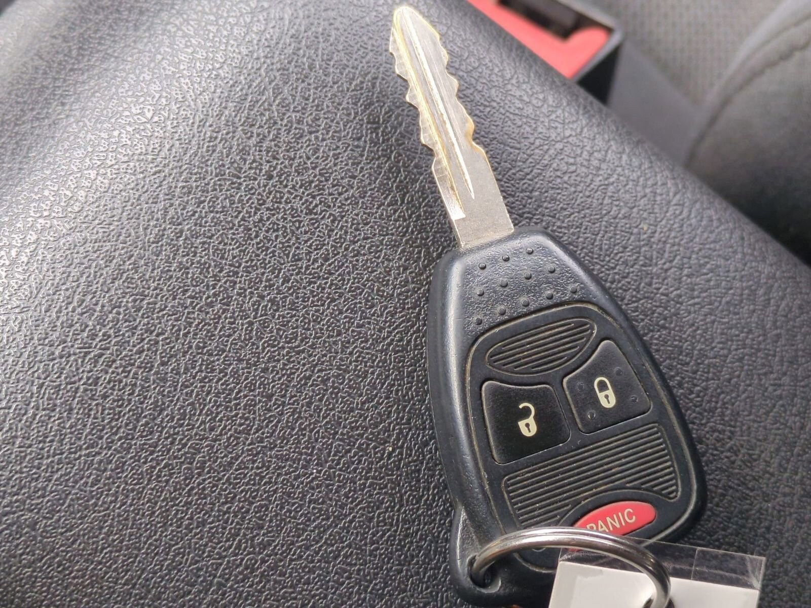 Thumbnail: 2015 Jeep Compass - 32